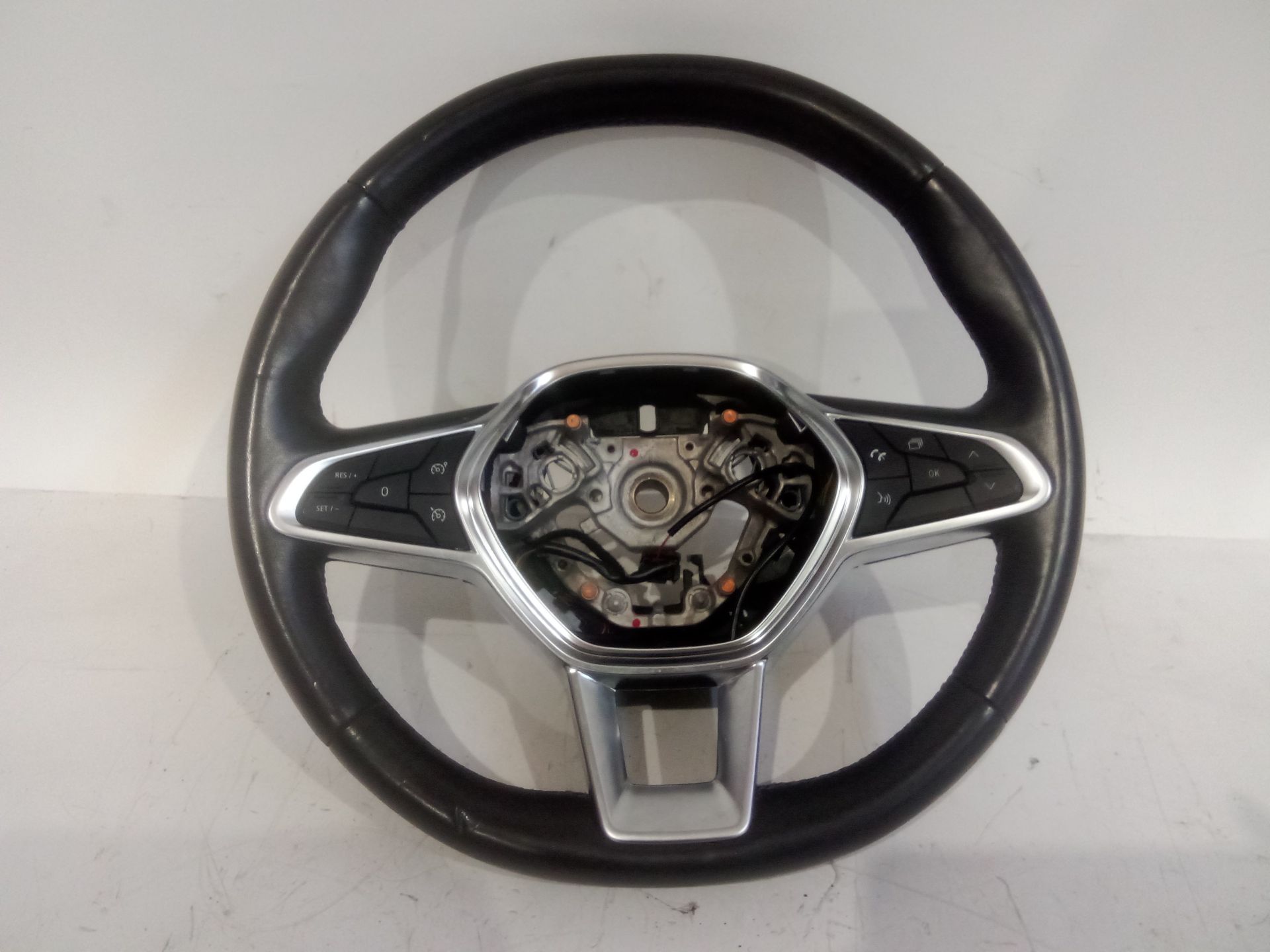 VOLANTE RENAULT CLIO V (B7_) 1.5 BLUE DCI 115 (B7AD) - 484006274R