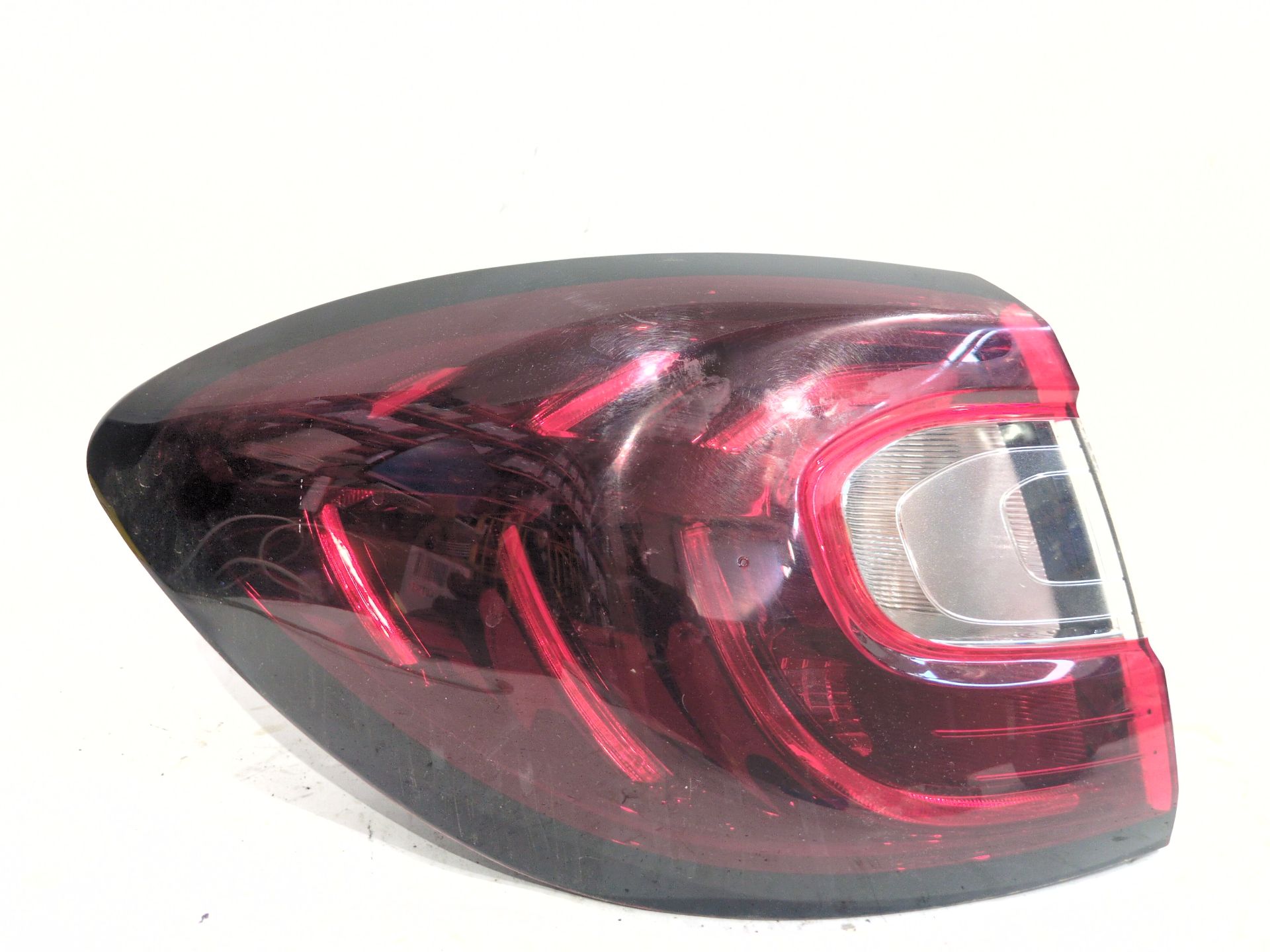 PILOTO TRASERO IZQUIERDO EXTERIOR RENAULT CAPTUR I (J5_ H5_) 1.5 DCI 90 - 265557849R