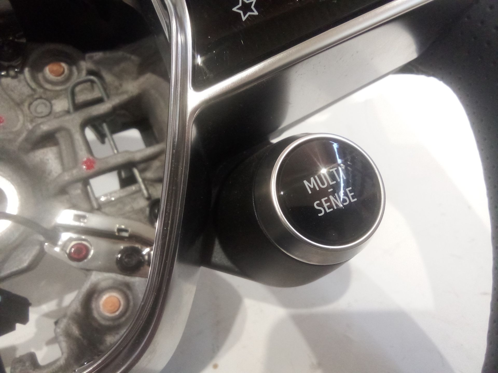 volante_484006319r_renault_austral_tce_140