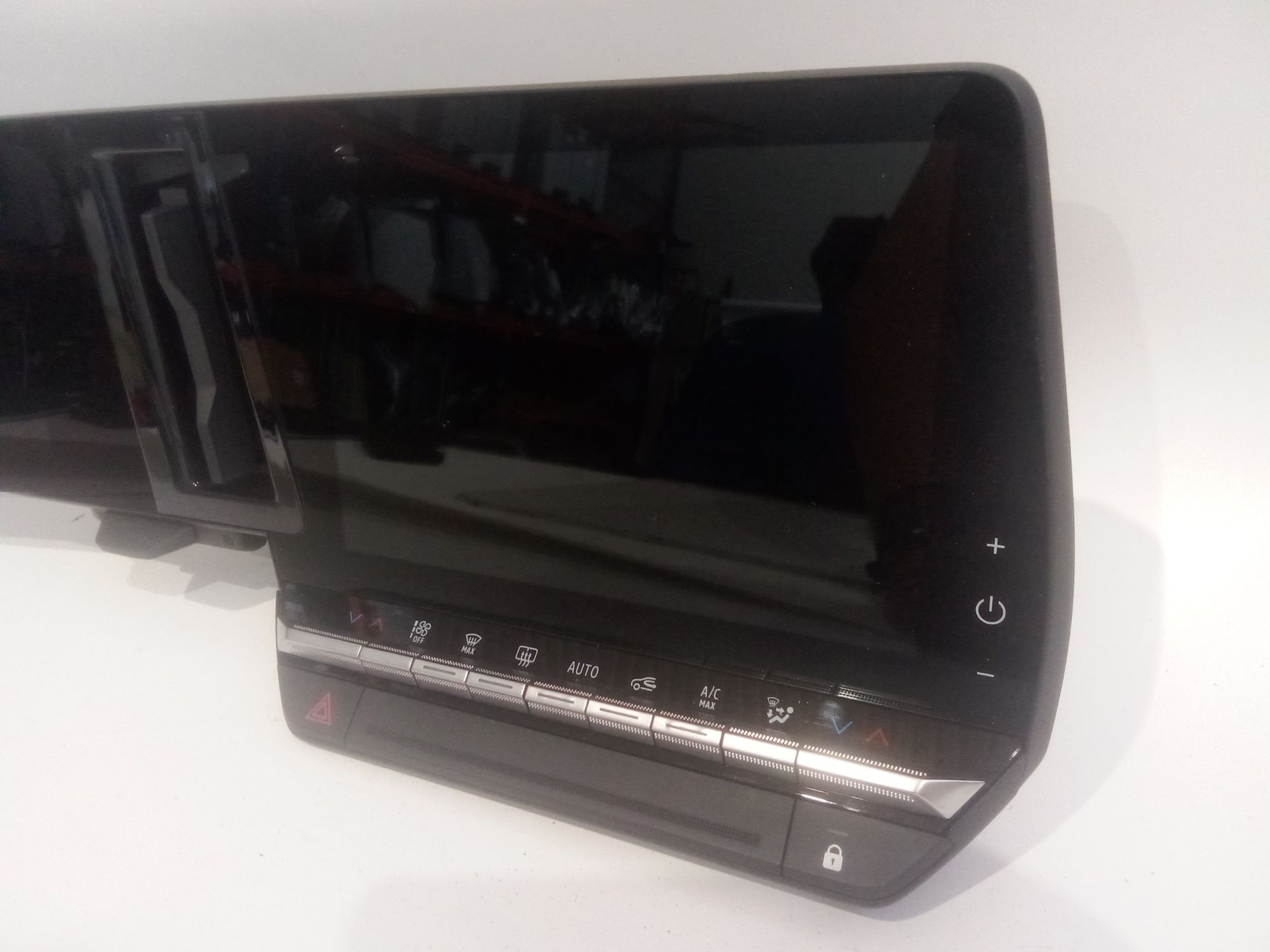 pantalla_multifuncion_680502356r_renault_austral_tce_140
