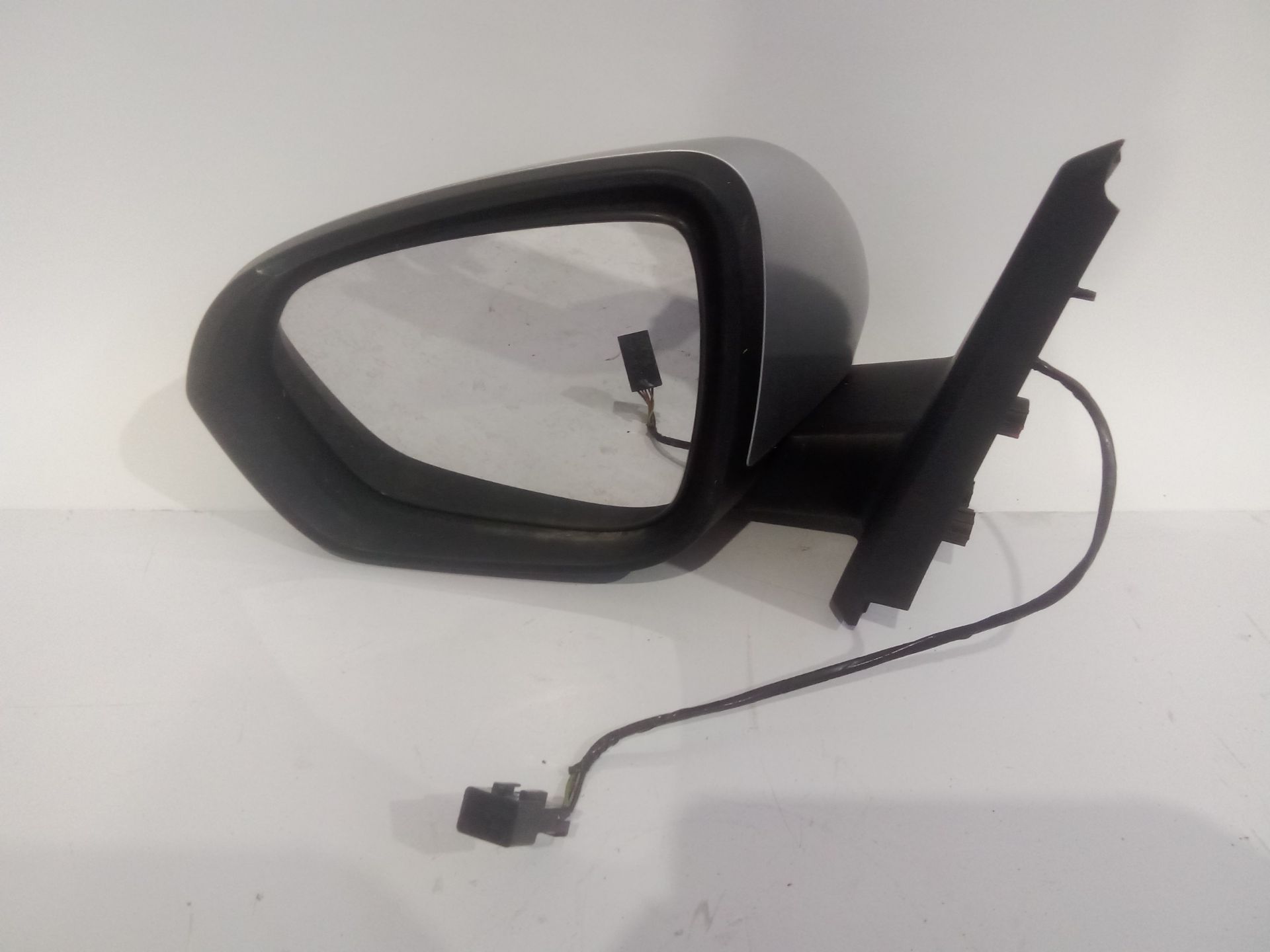 retrovisor_izquierdo_electrico_232636325b02_dacia_duster_hm_1_3_tce_150_4x4_hmm3