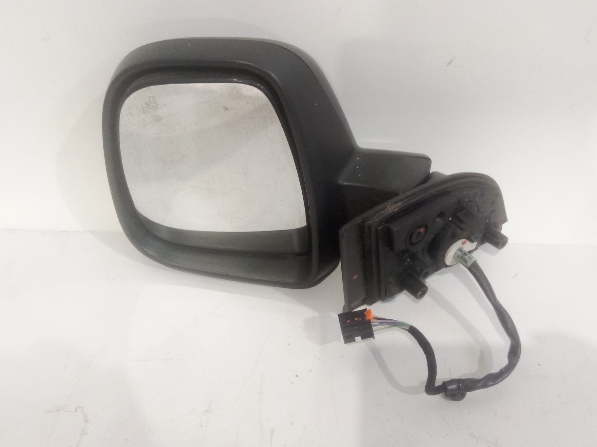 RETROVISOR IZQUIERDO ELECTRICO CITROËN BERLINGO (ER_ EC_) 1.5 BLUEHDI 130 (ECYHZJ ECYHZR) - 26242707A