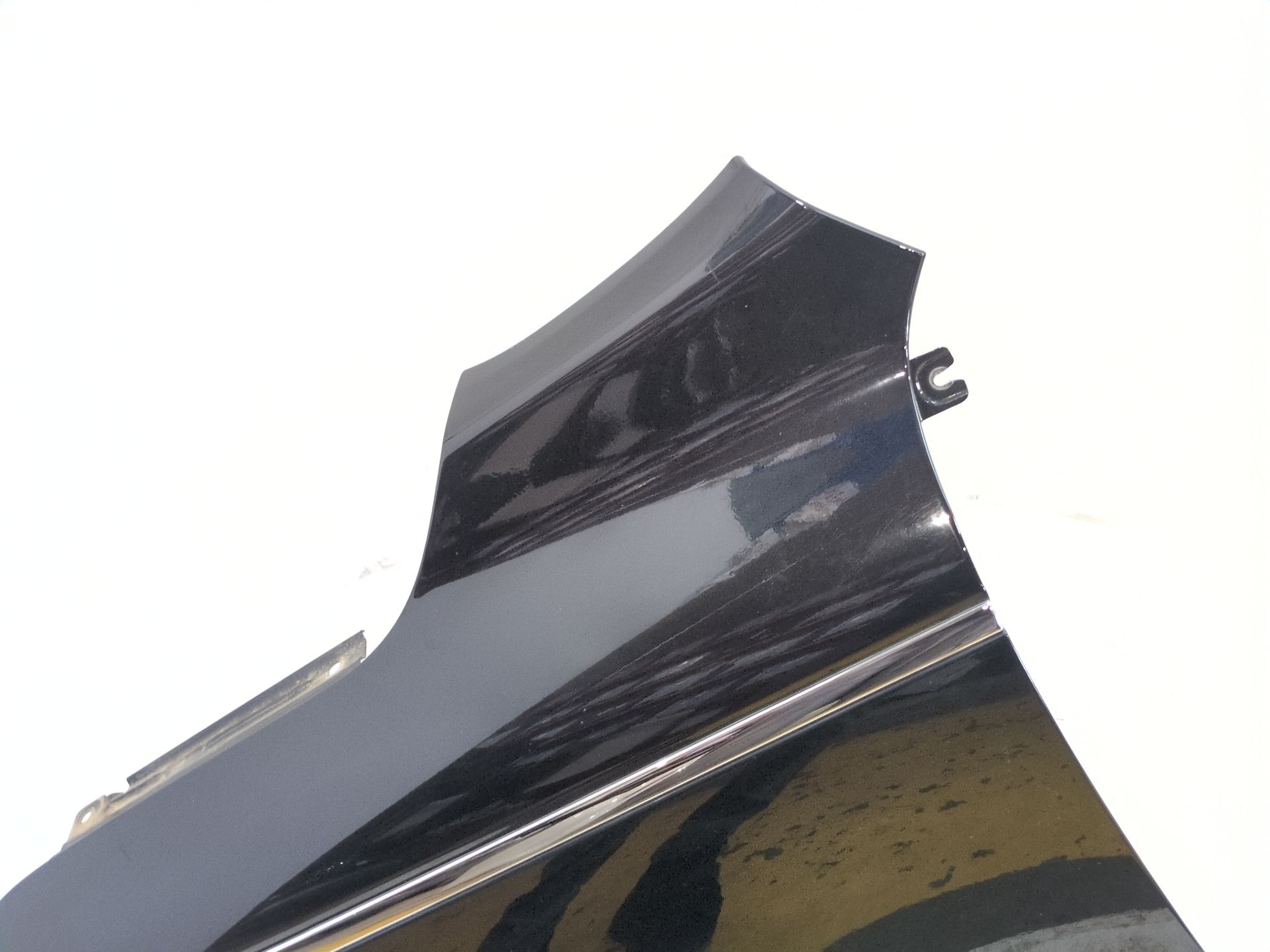 aleta_delantera_izquierda_631011832r_black_metallic_tegxa_renault_koleos_ii_hc_1_3_tce_160_hcn2