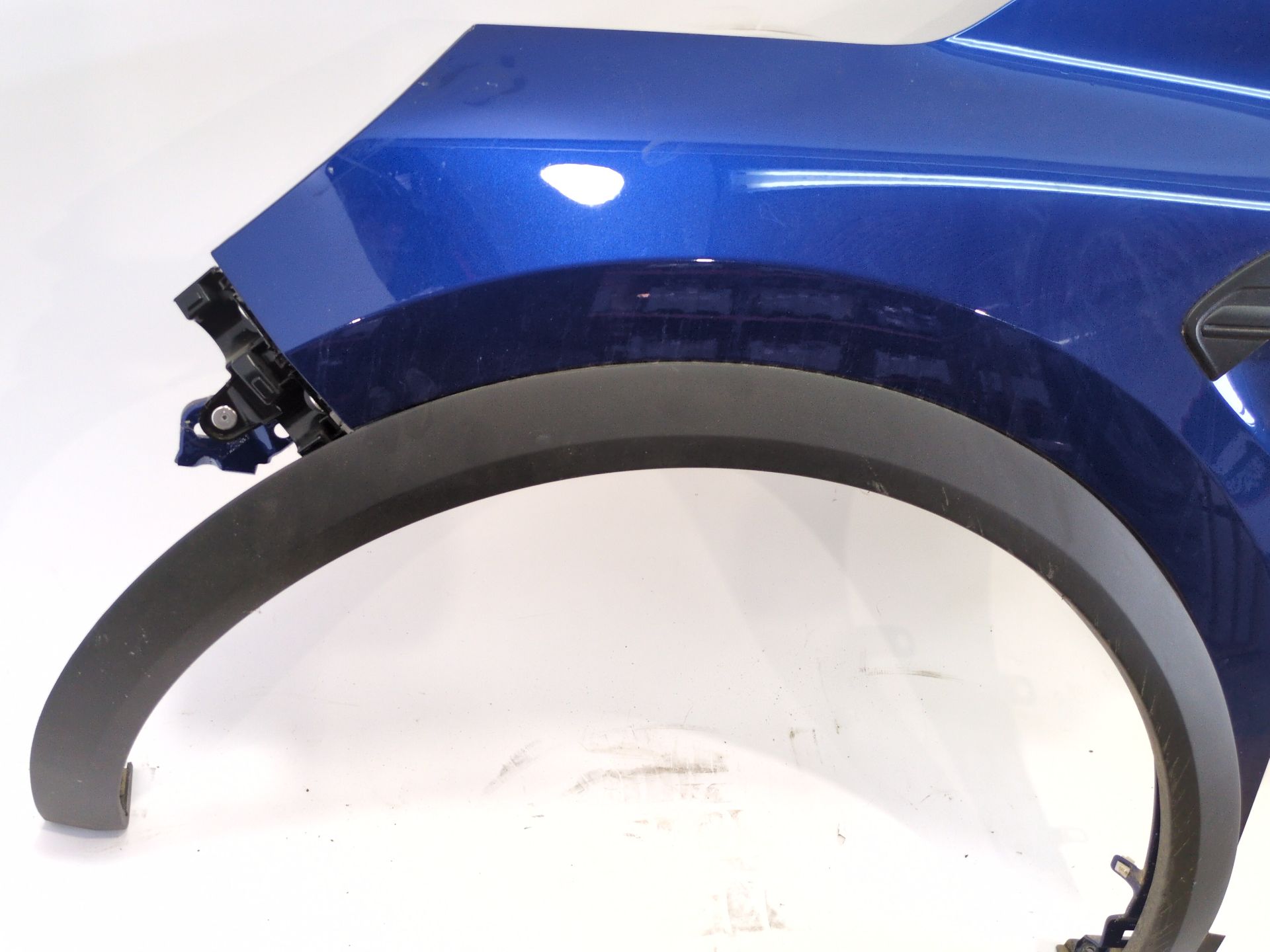aleta_delantera_izquierda_631014506r_blue_iron_tprqh_renault_captur_ii_hf_tce_90_hfm6