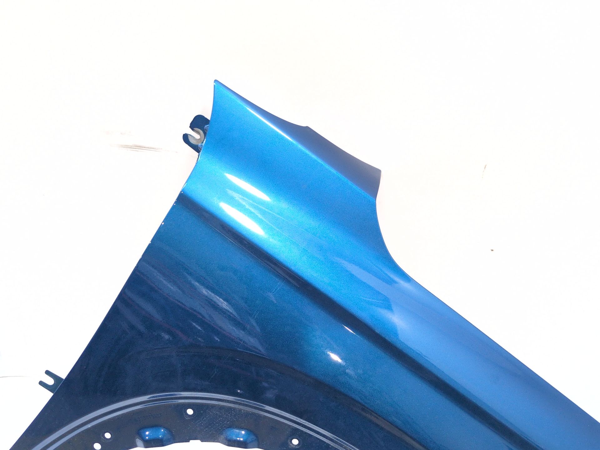 aleta_delantera_derecha_631000474r_bleu_naxos_tprrs_renault_austral_tce_140