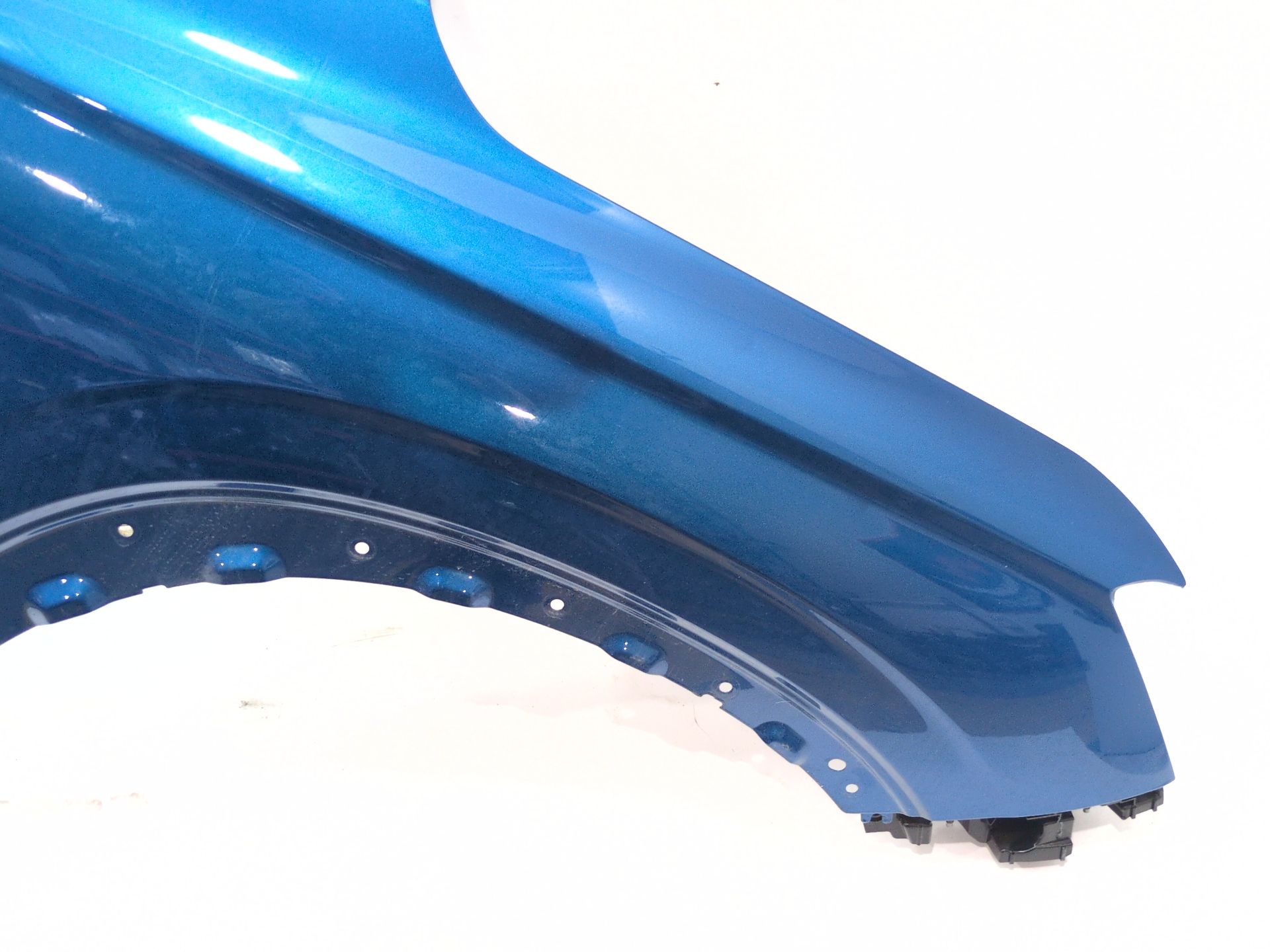 aleta_delantera_derecha_631000474r_bleu_naxos_tprrs_renault_austral_tce_140