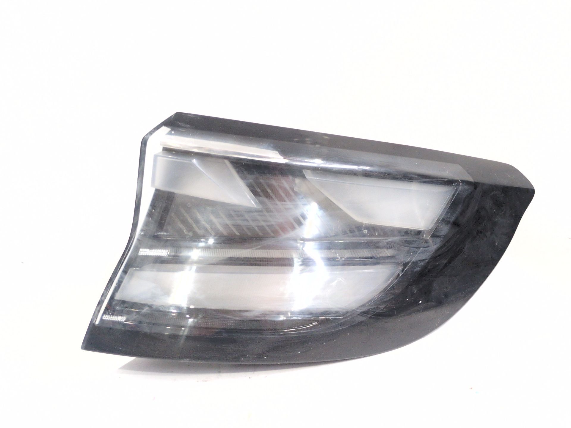 PILOTO TRASERO DERECHO EXTERIOR RENAULT AUSTRAL TCE 140 - 265508101R