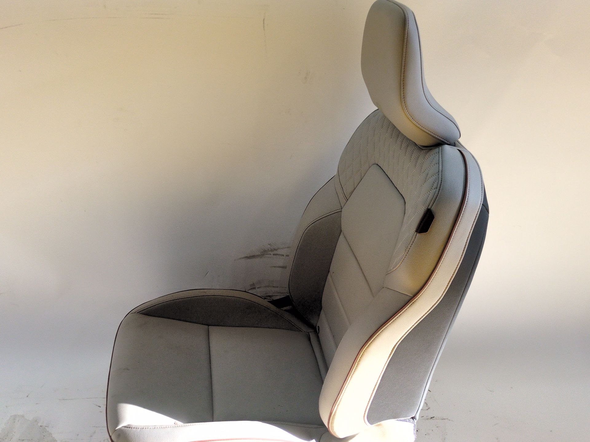 ASIENTO DELANTERO DERECHO RENAULT CLIO V (B7_) 1.3 TCE 140 (B7N0) - 876201416R