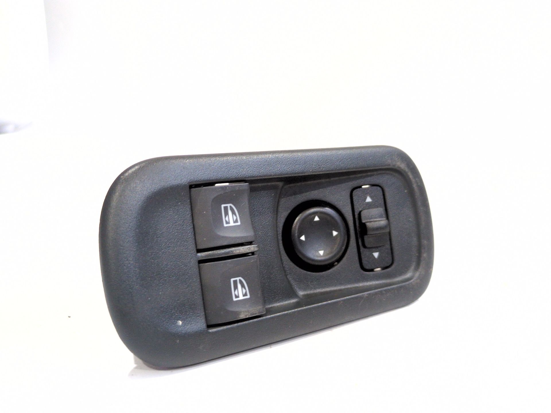 MANDO ELEVALUNAS DELANTERO IZQUIERDO RENAULT MASTER III FURGONETA (FV) 2.3 DCI 130 FWD (FV0M FV0Y)