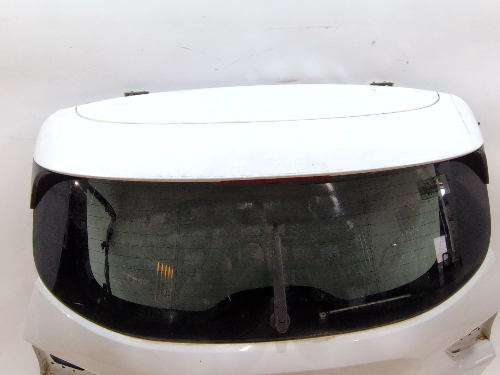 porton_trasero_901002847r_ice_white_bc_ov369_renault_kadjar_ha_hl_1_5_blue_dci_115