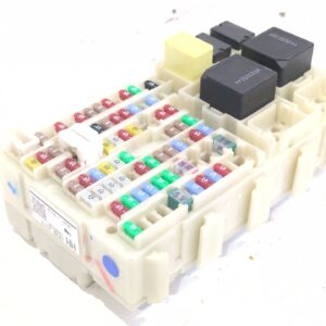 caja_reles_fusibles_243800865r_renault_austral_tce_160