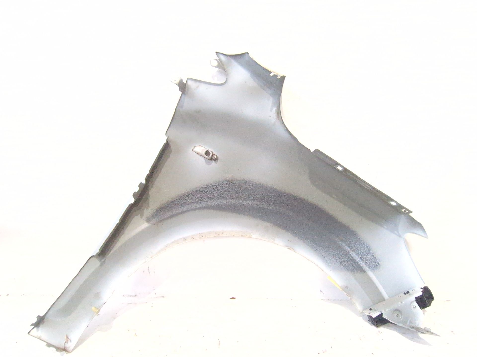 aleta_delantera_izquierda_631012079r_ice_white_bc_ov369_dacia_sandero_iii_1_0_tce_100