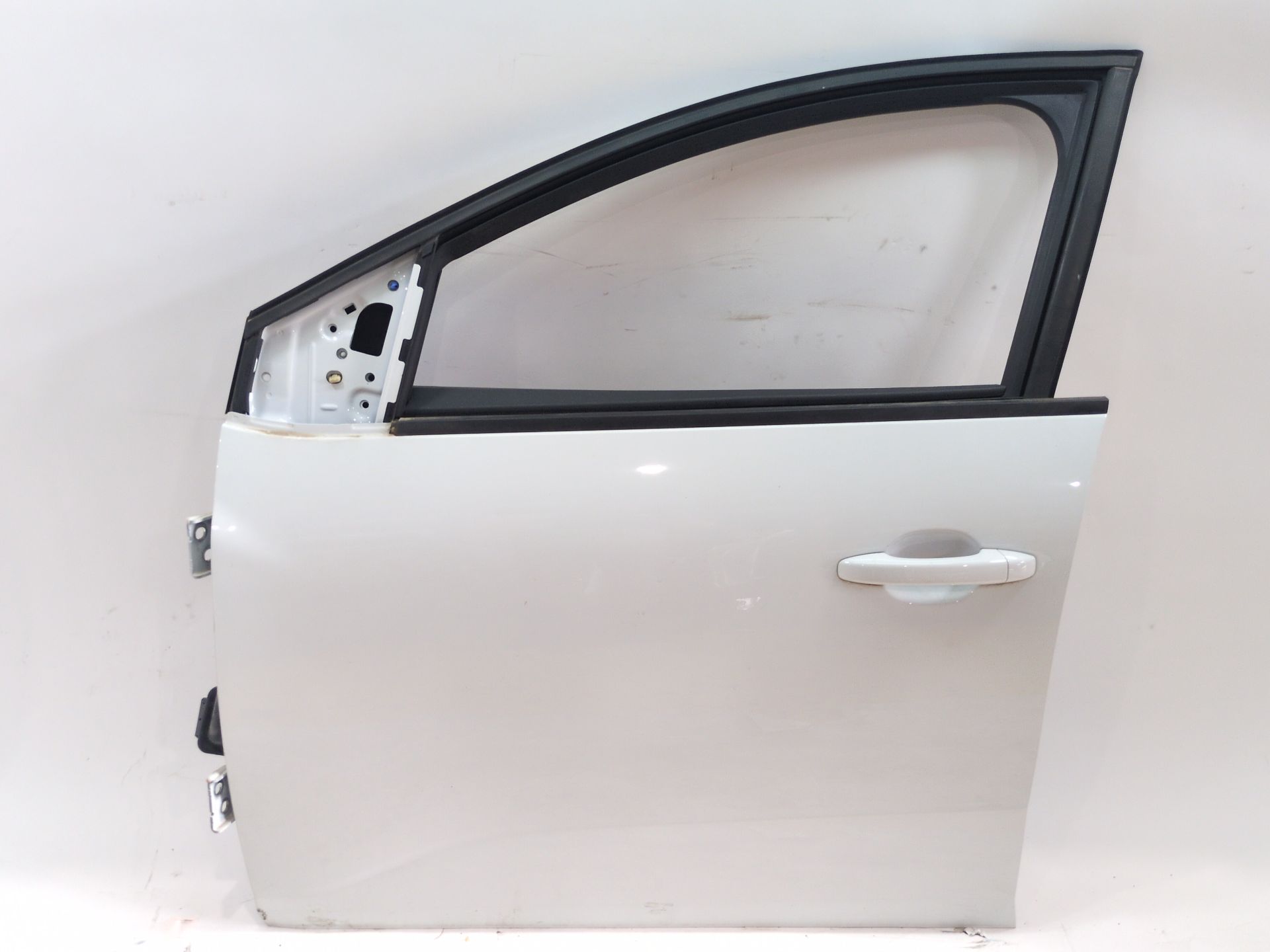 PUERTA DELANTERA IZQUIERDA DACIA SANDERO III 1.0 TCE 100