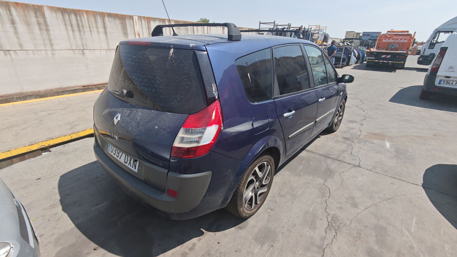 renault_grand_scenic_ii_jm0_1