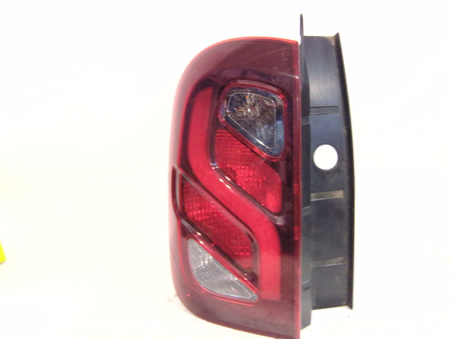 PILOTO TRASERO IZQUIERDO DACIA DUSTER (HM_) 1.3 TCE 130 (HMMF)