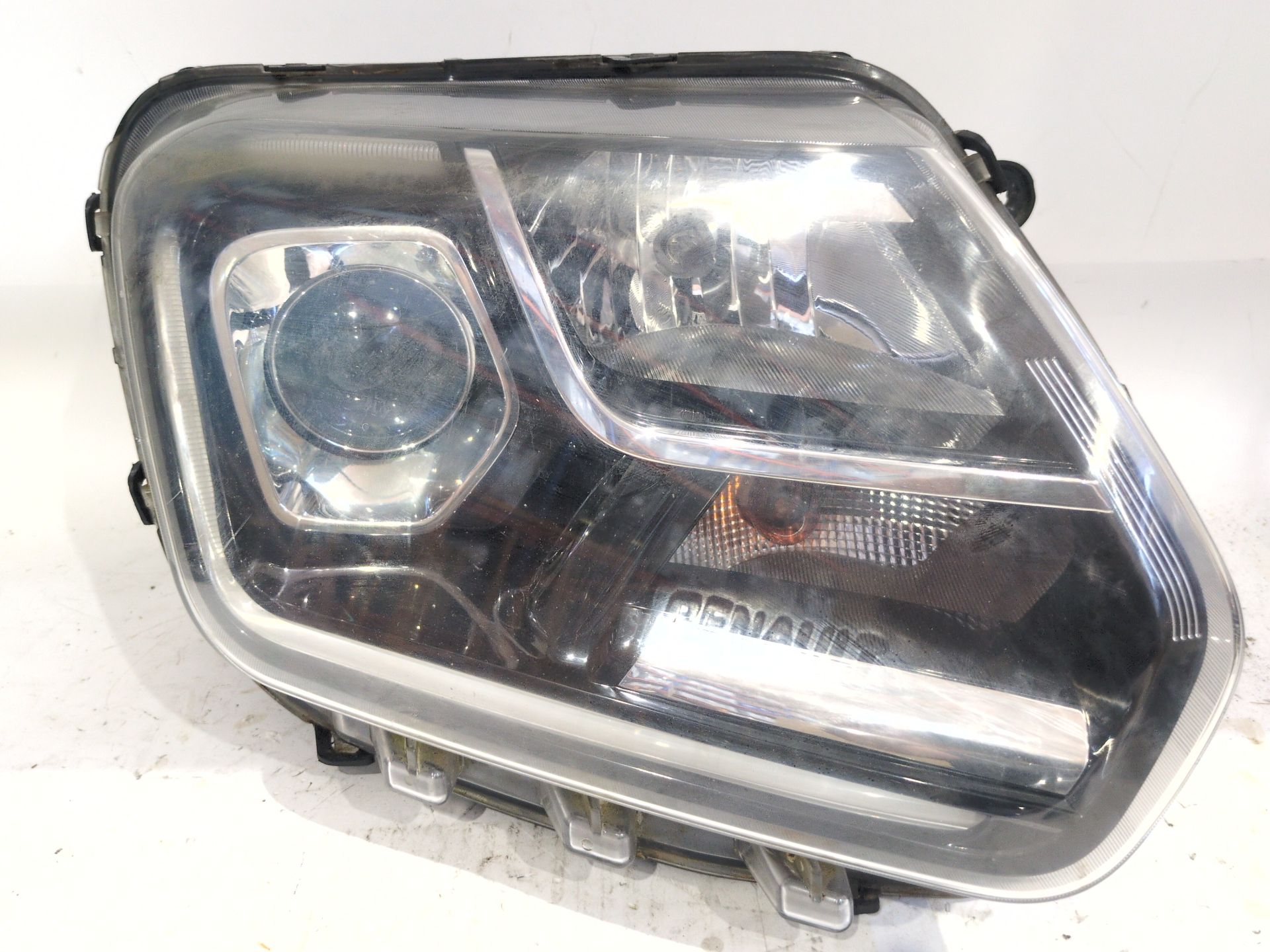 FARO DERECHO DACIA DUSTER (HM_) 1.3 TCE 130 (HMMF)