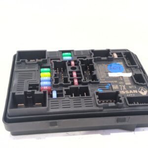 caja_reles_fusibles_284b75801r_renault_austral_tce_160
