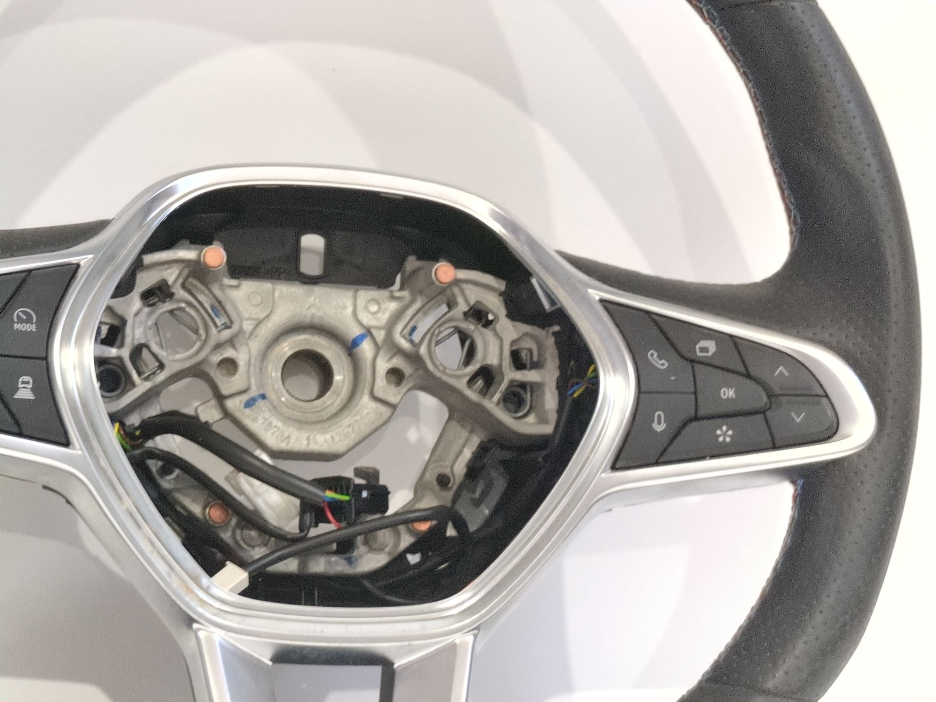 volante_484001330r_renault_captur_ii_hf_e_tech_145_hfmu_hfmm