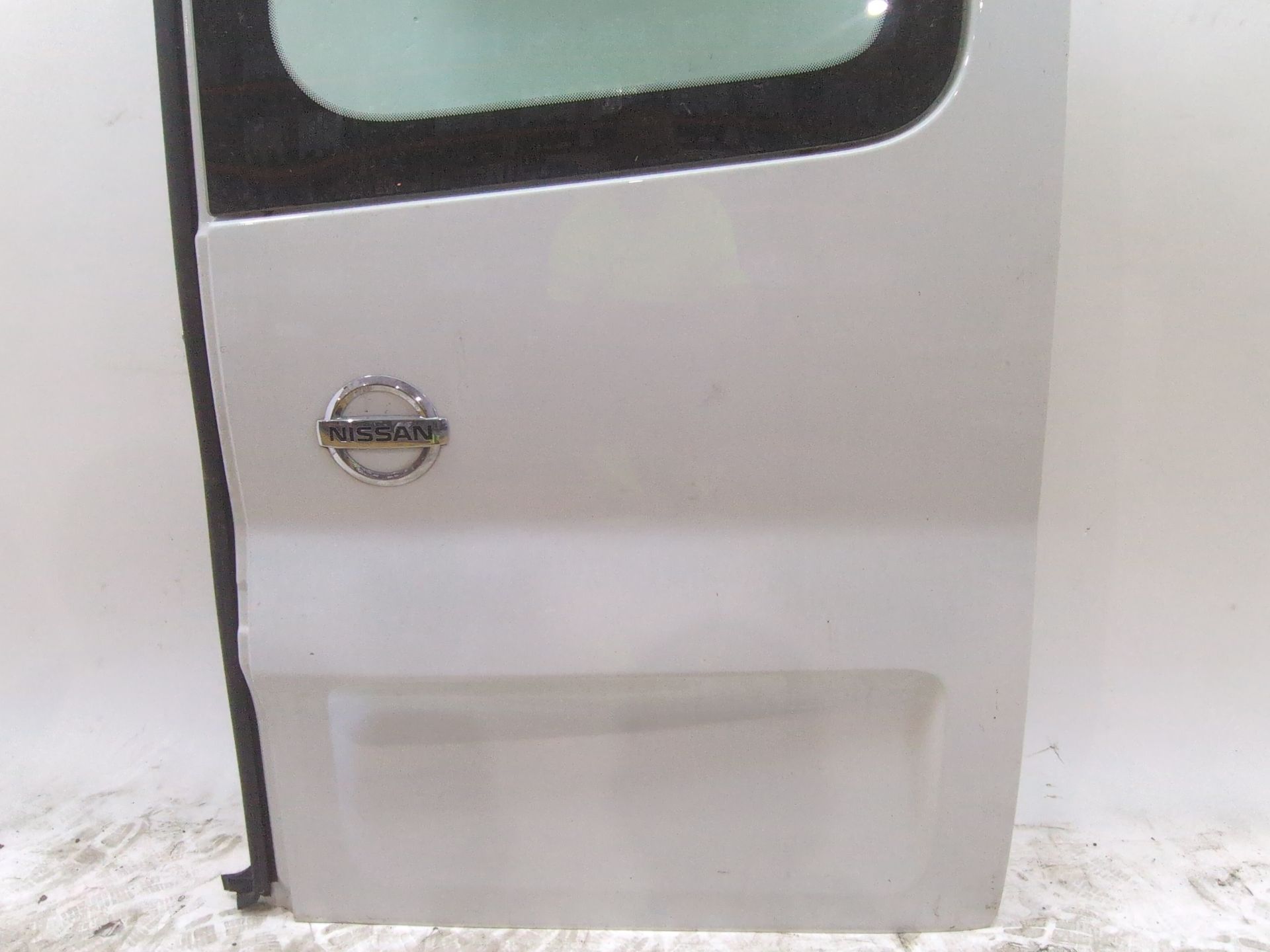 puerta_de_carga_trasera_derecha_9340500q0l_nissan_nv300_furgoneta_x82_2_0_dci_120