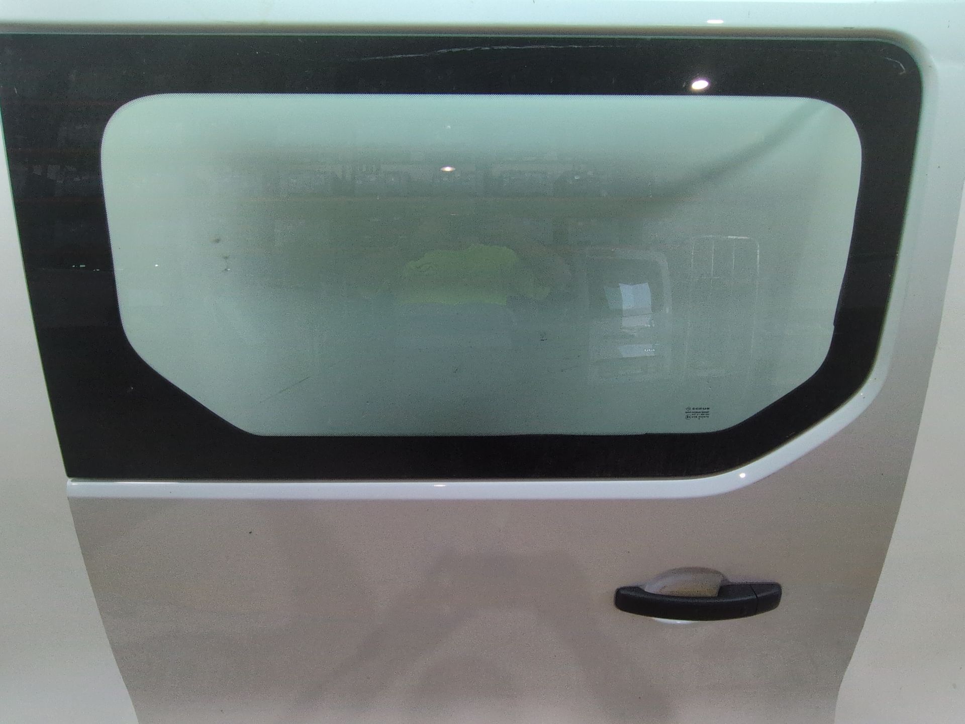 puerta_corredera_lateral_derecha_8210000q2a_nissan_nv300_furgoneta_x82_2_0_dci_120