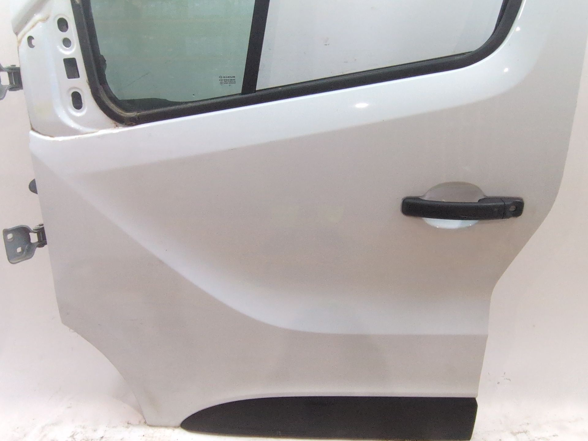 puerta_delantera_izquierda_8010100q1g_nissan_nv300_furgoneta_x82_2_0_dci_120