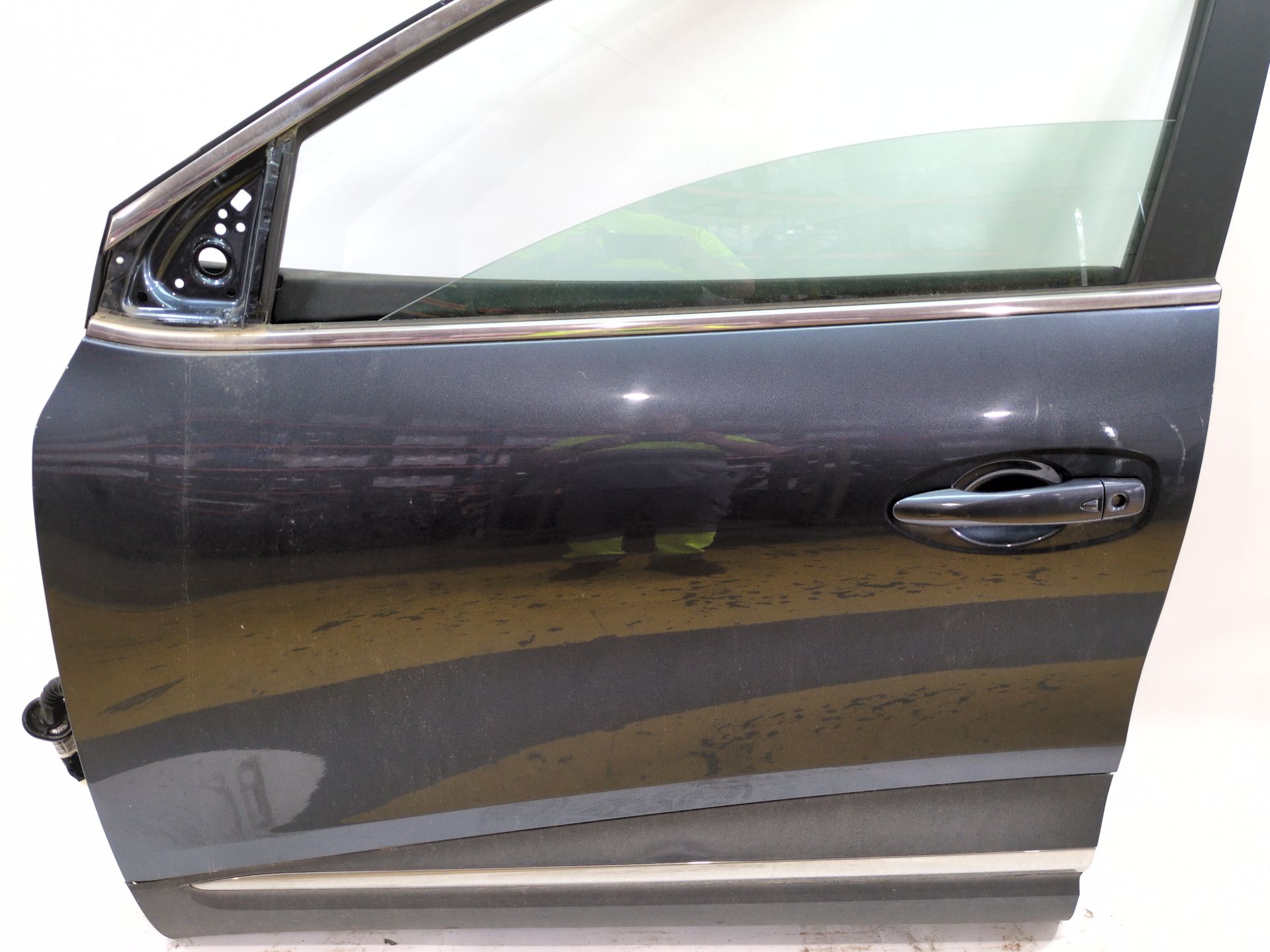 puerta_delantera_izquierda_801016831r_renault_kadjar_ha_hl_1_3_tce_140