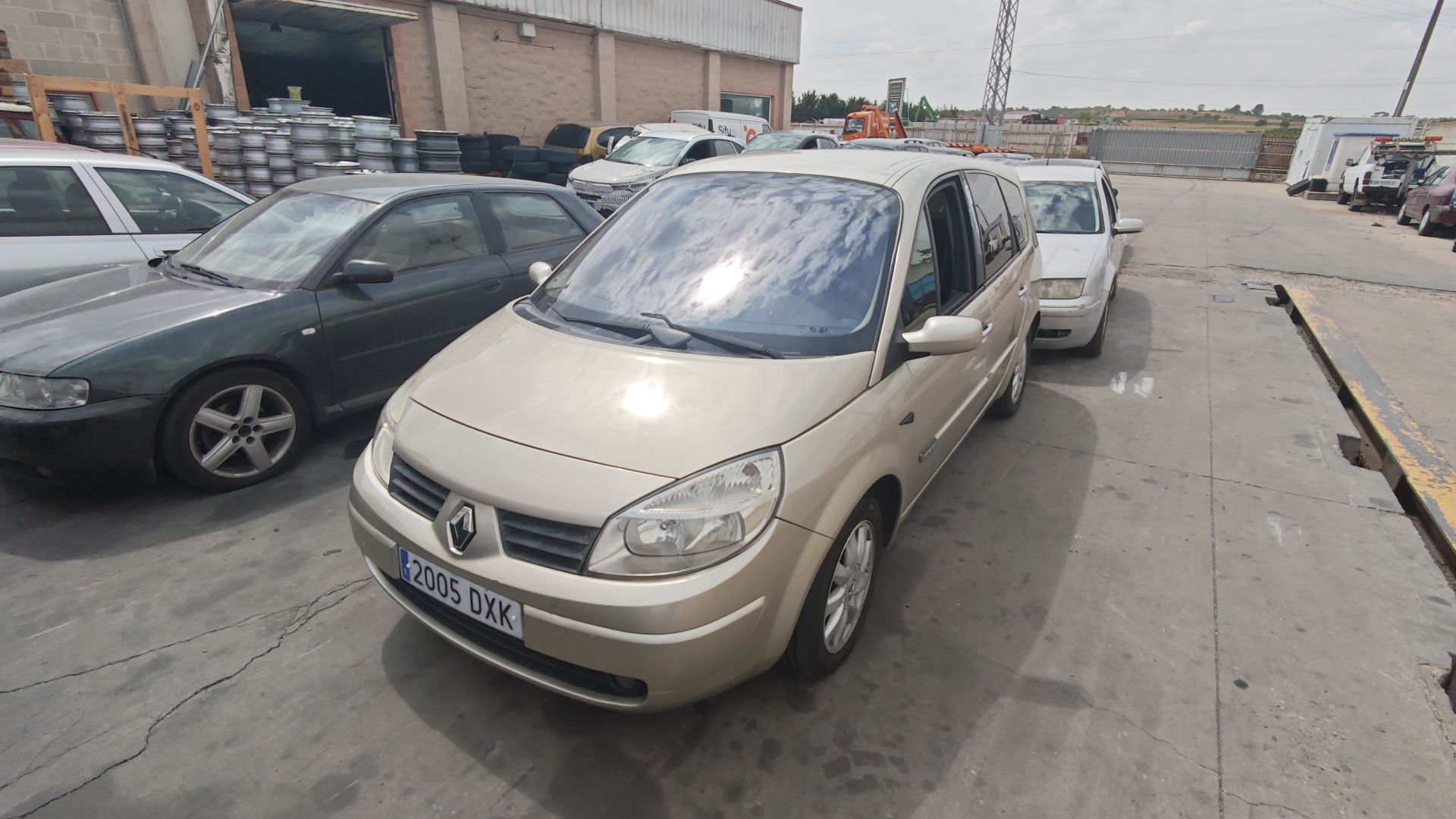 RENAULT GRAND SCÉNIC II (JM0/1_)