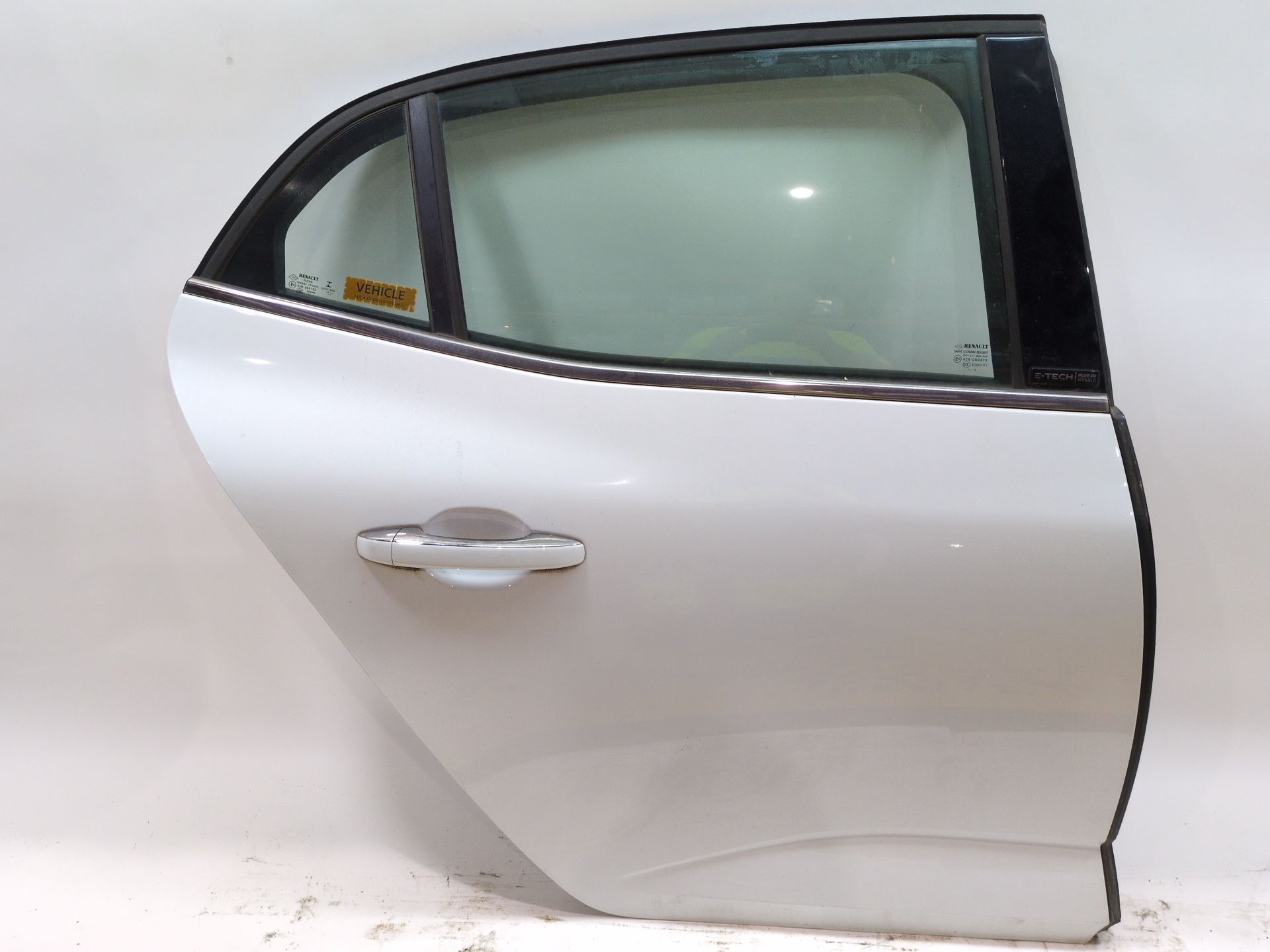 PUERTA TRASERA DERECHA RENAULT MEGANE IV HATCHBACK (B9A/M/N_) 1.6 E-TECH 160 (B9NH)