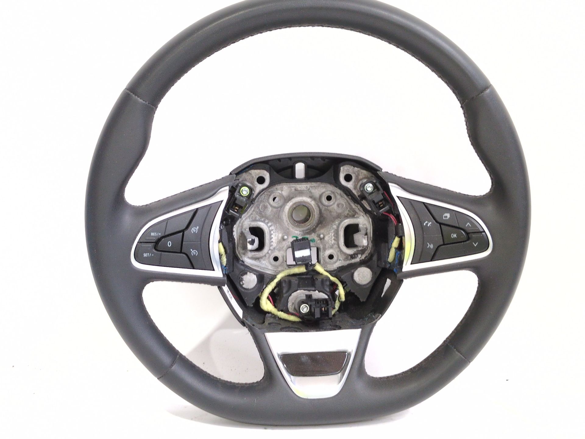 VOLANTE RENAULT MEGANE IV HATCHBACK (B9A/M/N_) 1.6 E-TECH 160 (B9NH)