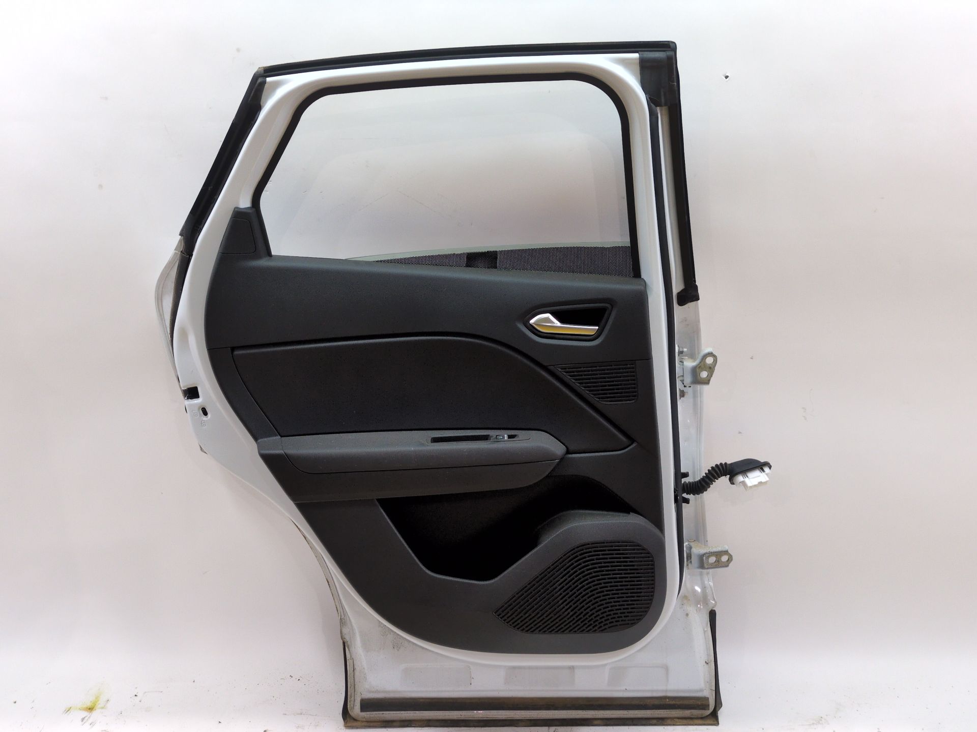 puerta_trasera_izquierda_821010589r_renault_captur_ii_hf_e_tech_160