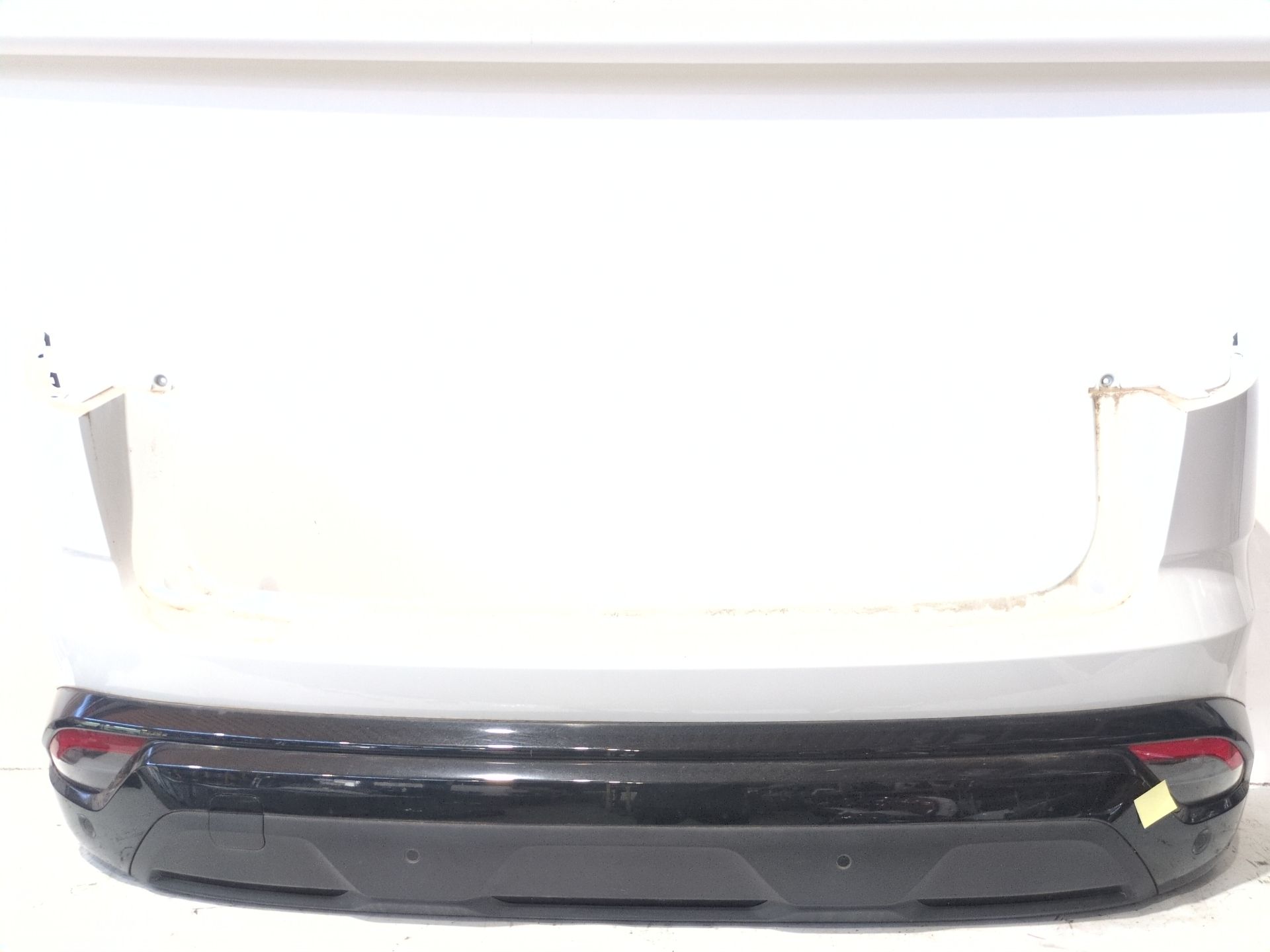 PARAGOLPES TRASERO RENAULT AUSTRAL TCE 160