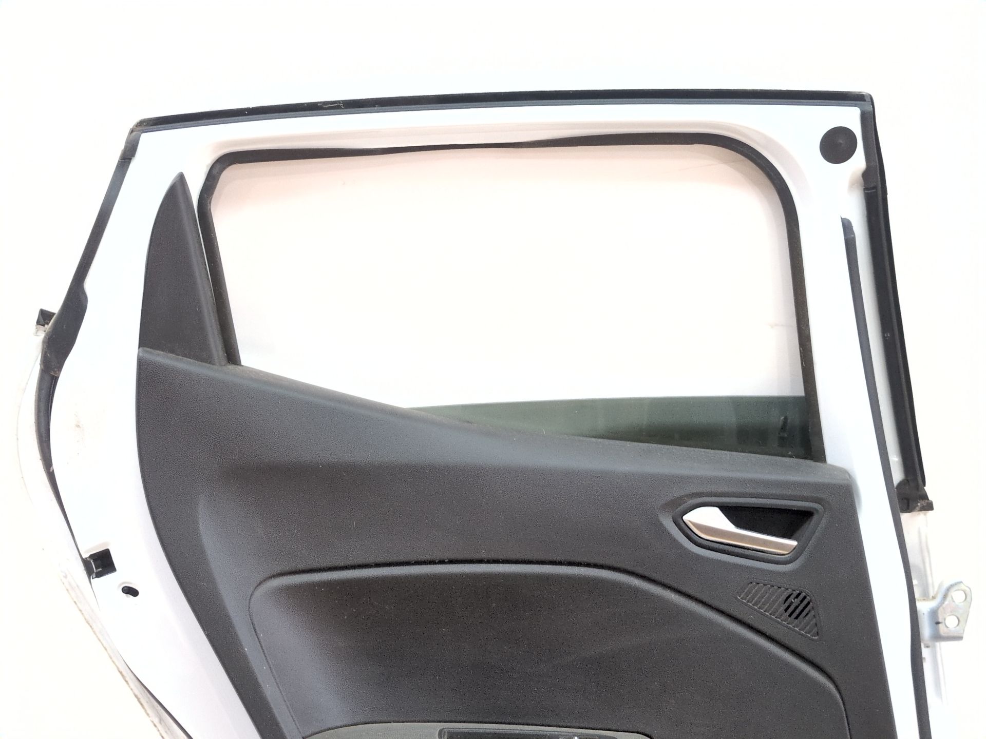 puerta_trasera_izquierda_821014363r_ice_white_bc_ov369_renault_clio_v_b7_1_5_blue_dci_115_b7ad
