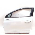 puerta_delantera_izquierda_801016156r_ice_white_bc_ov369_renault_clio_v_b7_1_5_blue_dci_115_b7ad