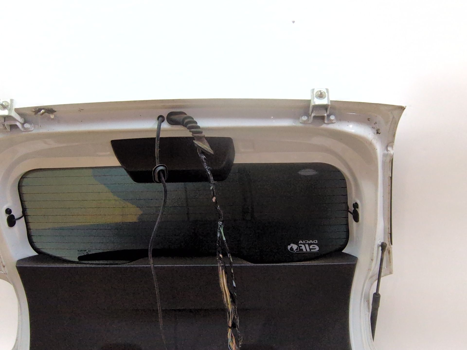 porton_trasero_901004742r_ice_white_bc_ov369_dacia_duster_hm_1_5_dci_115_4x4