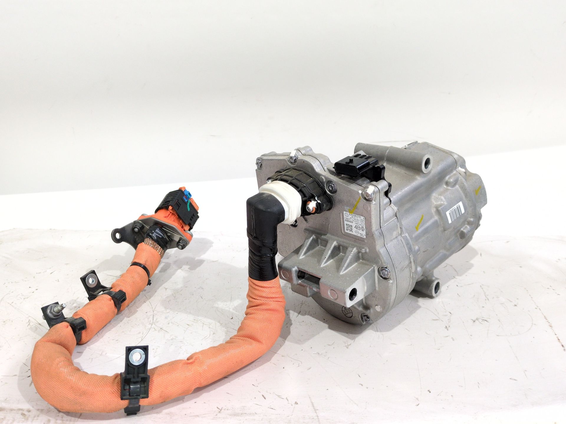 ALTERNADOR RENAULT ARKANA I (LCM_ LDN_) 1.6 E-TECH 145 (LDMU) - 926008231R