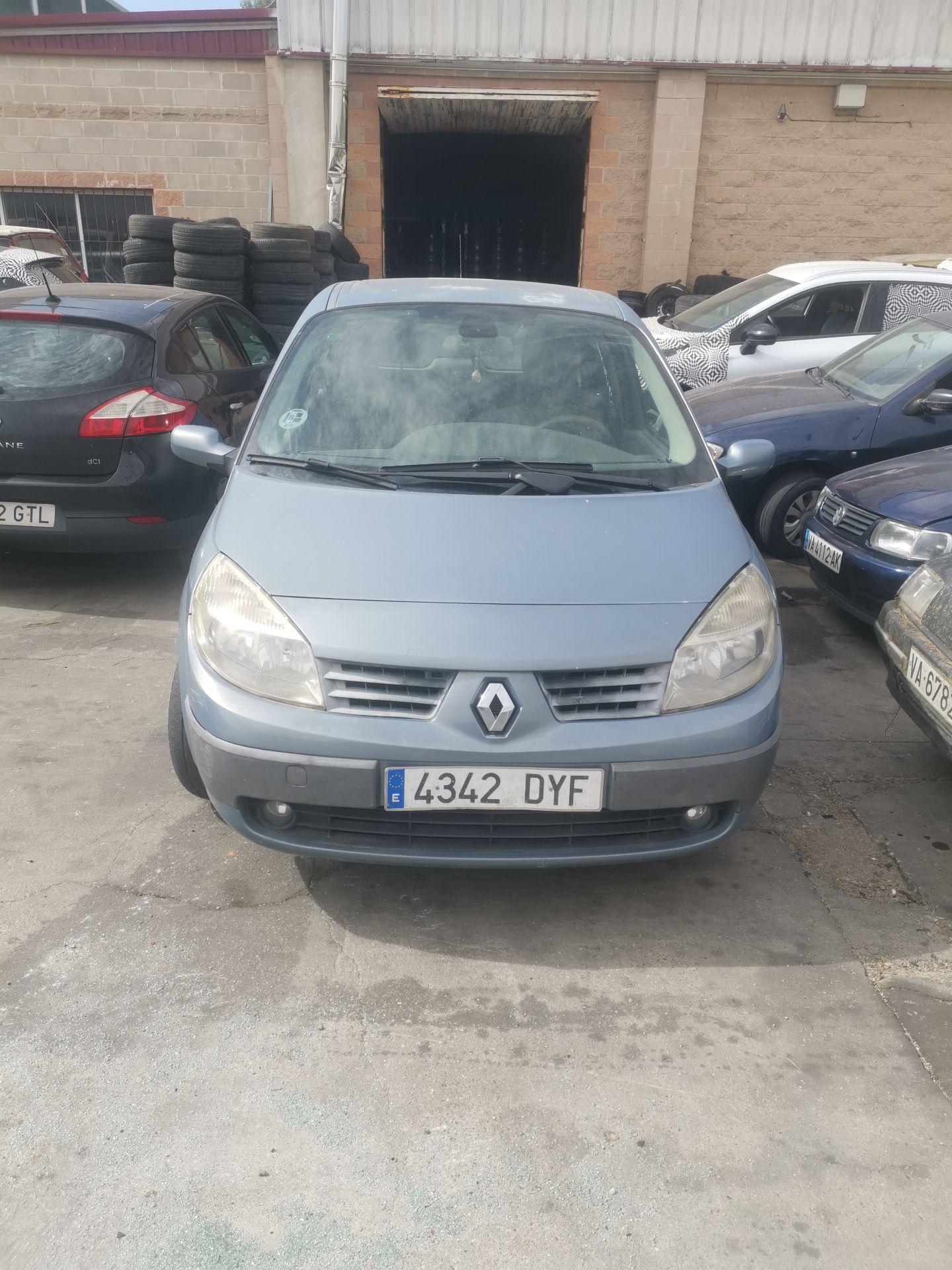 RENAULT GRAND SCÉNIC II (JM0/1_)