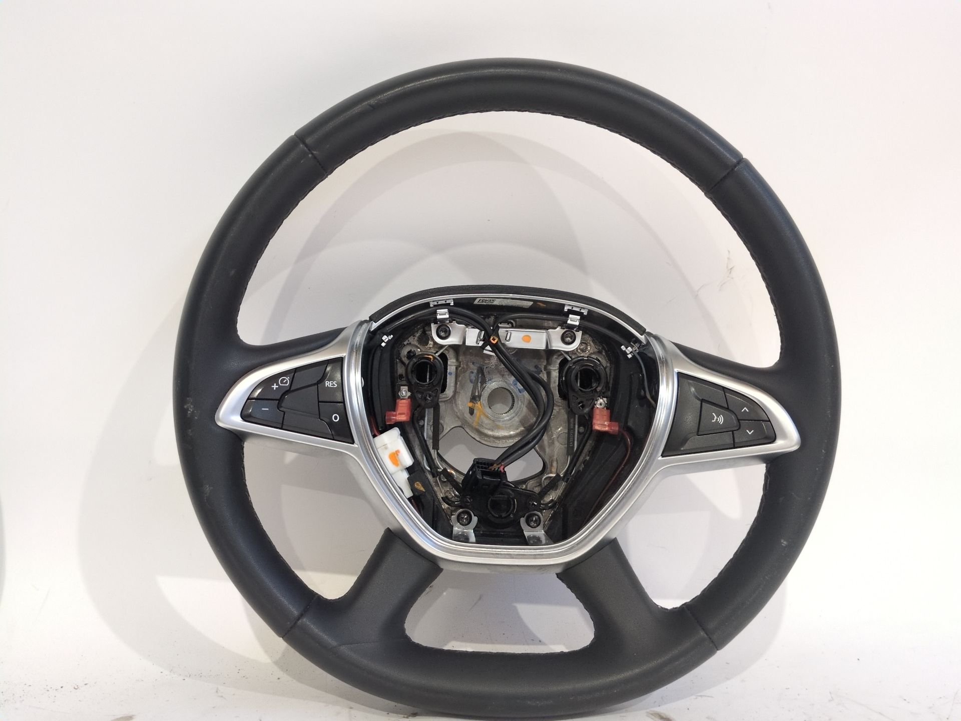 VOLANTE DACIA DUSTER (HM_) 1.5 DCI 115 4X4 (HMAD)