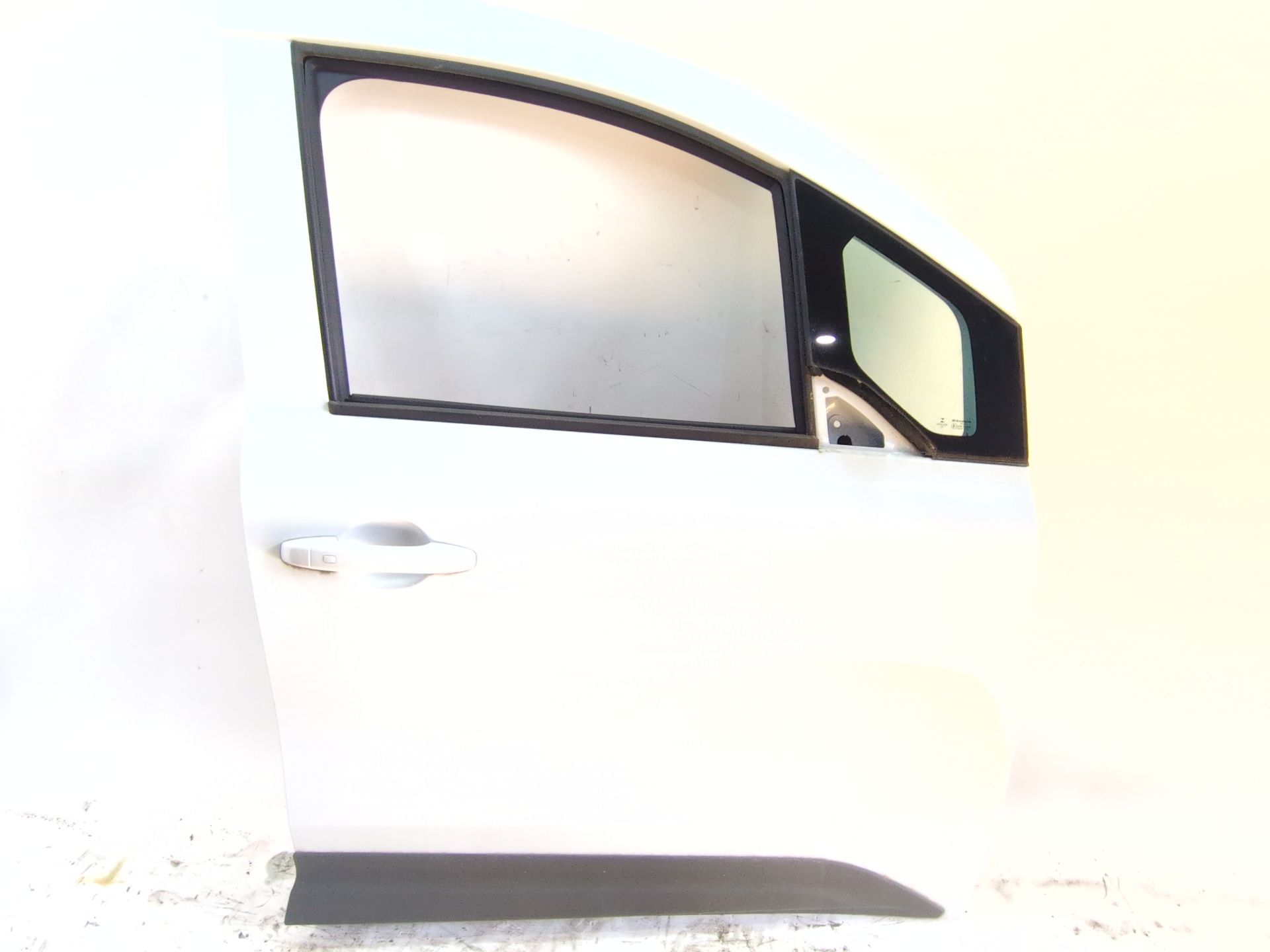 PUERTA DELANTERA DERECHA RENAULT KANGOO III FURGONETA/MONOVOLUMEN 1.3 TCE 130 (FJMB) - 801002124R