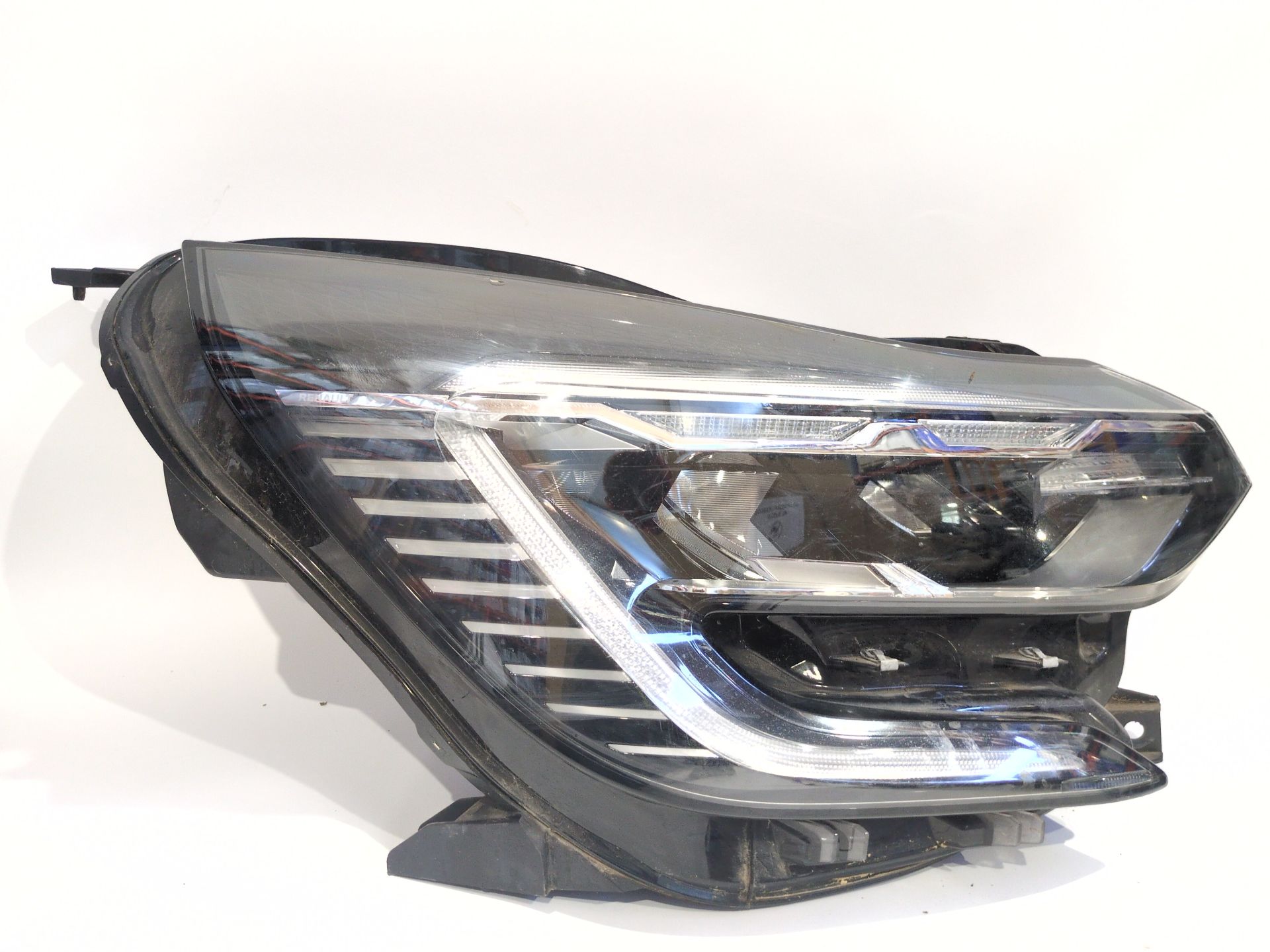 FARO DERECHO RENAULT CAPTUR II (HF_) TCE 140 (HFN0)