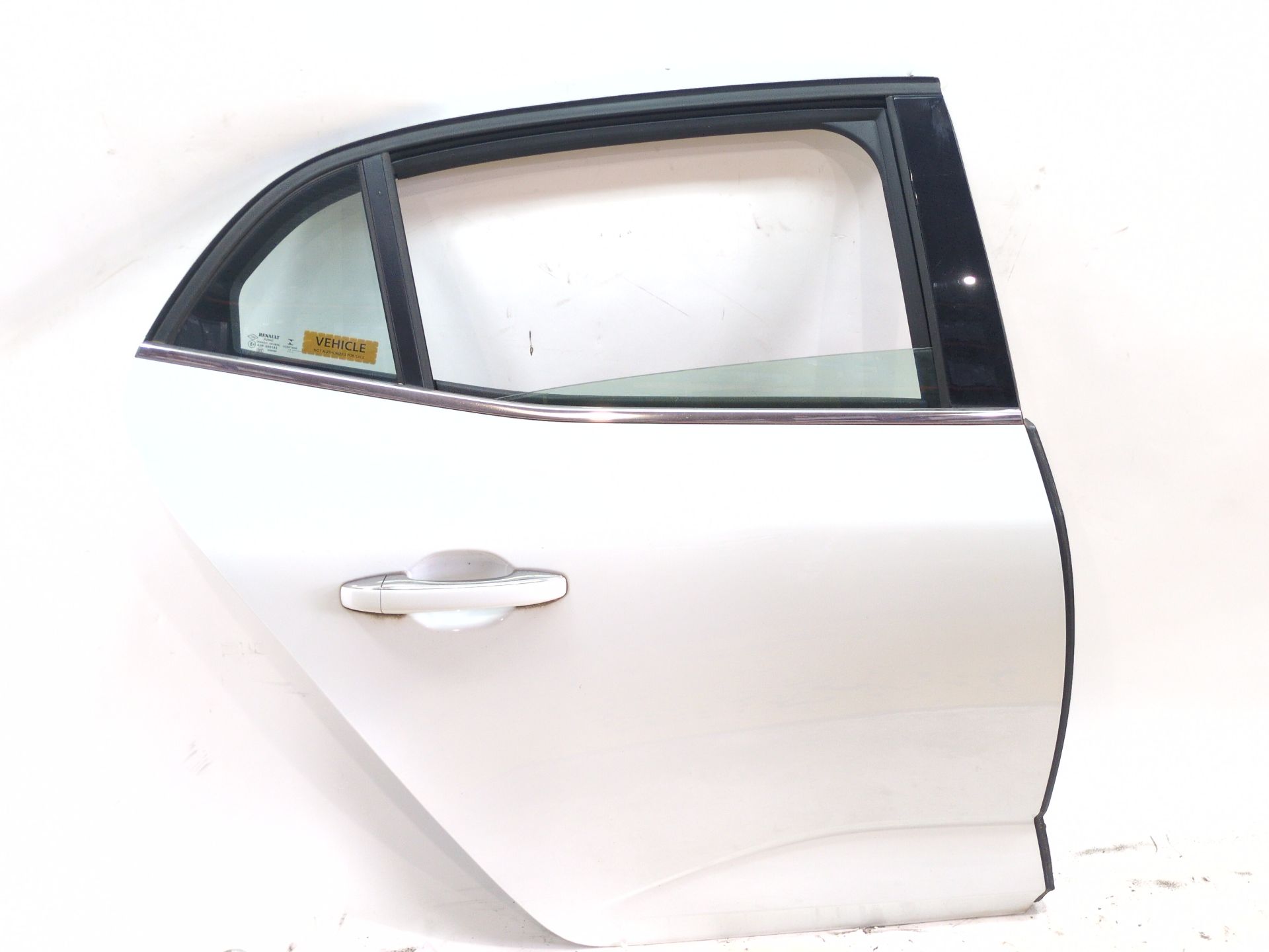 PUERTA TRASERA DERECHA RENAULT MEGANE IV HATCHBACK (B9A/M/N_) 1.5 BLUE DCI 115 (B9A6)