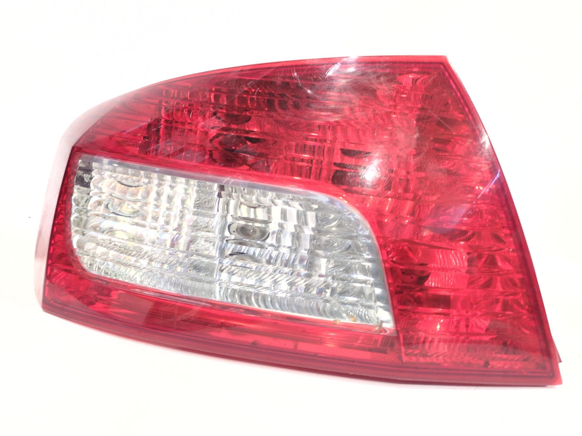 PILOTO TRASERO IZQUIERDO PEUGEOT 407 (6D_) 1.6 HDI 110 (6D9HZC 6D9HYC)
