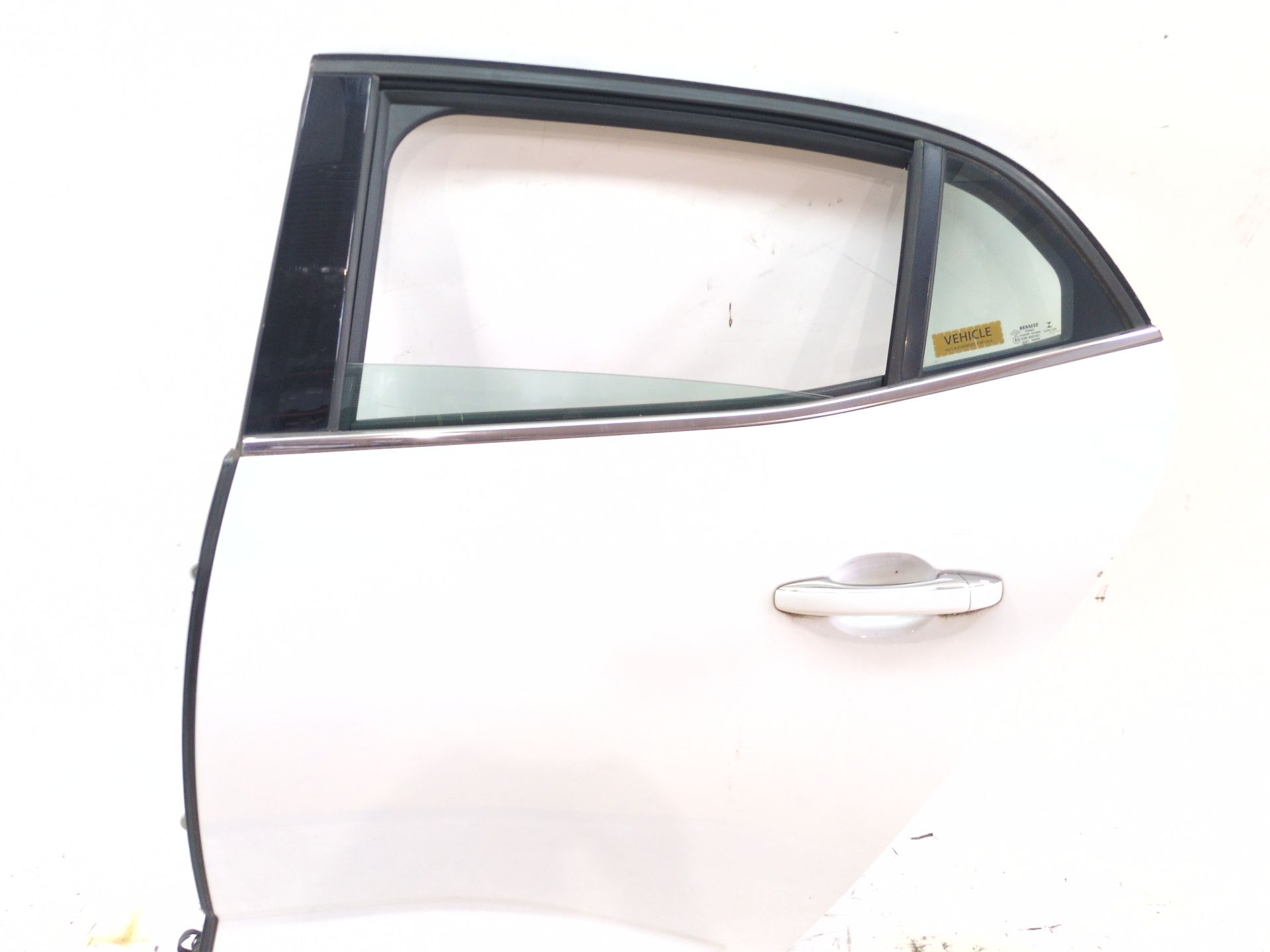 PUERTA TRASERA IZQUIERDA RENAULT MEGANE IV HATCHBACK (B9A/M/N_) 1.5 BLUE DCI 115 (B9A6)