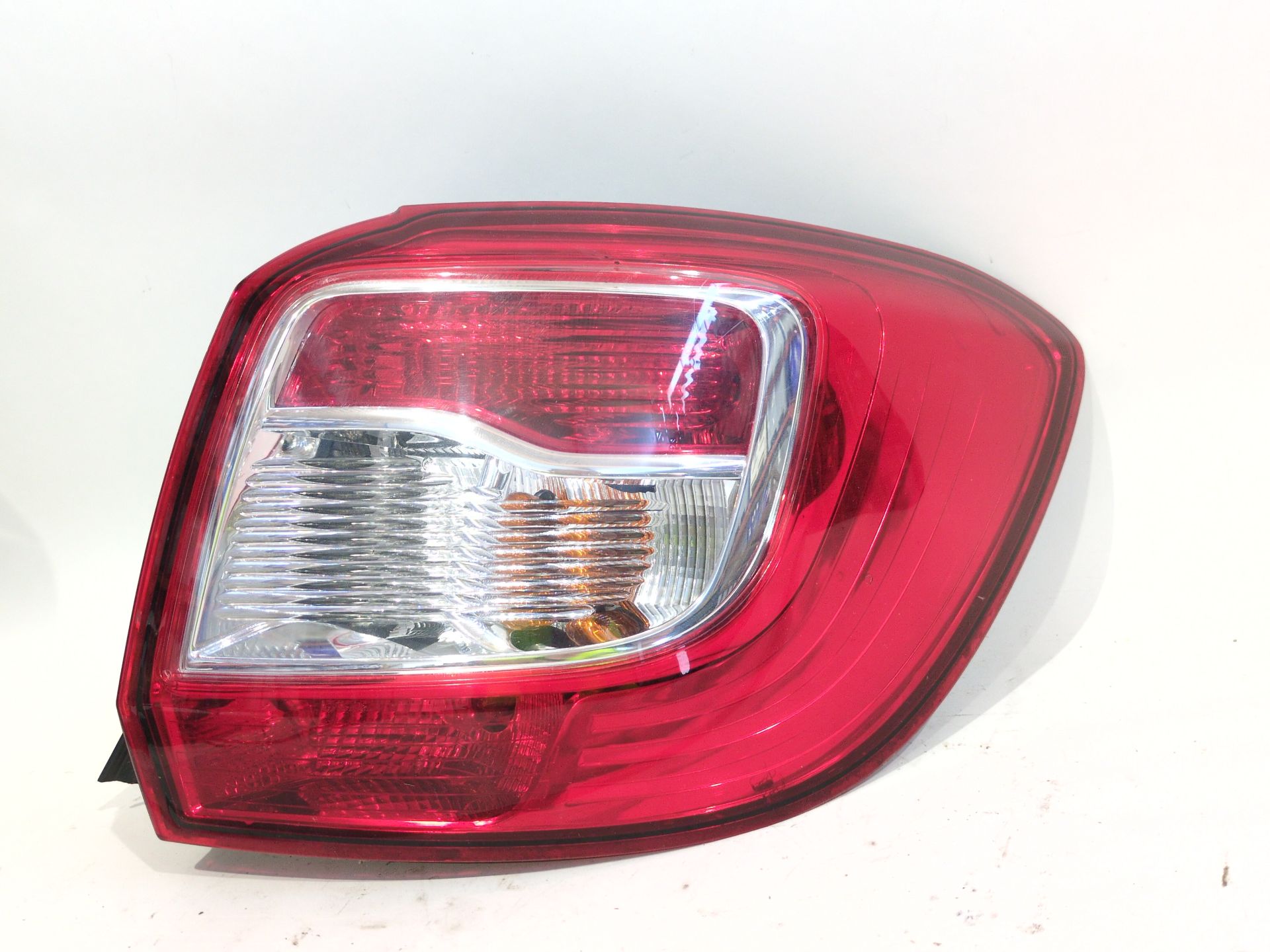 PILOTO TRASERO DERECHO DACIA SANDERO II (B8_) 1.5 DCI 75 / BLUE DCI 75 (B8JW B8M4 B8AH B8M7 B8M6)