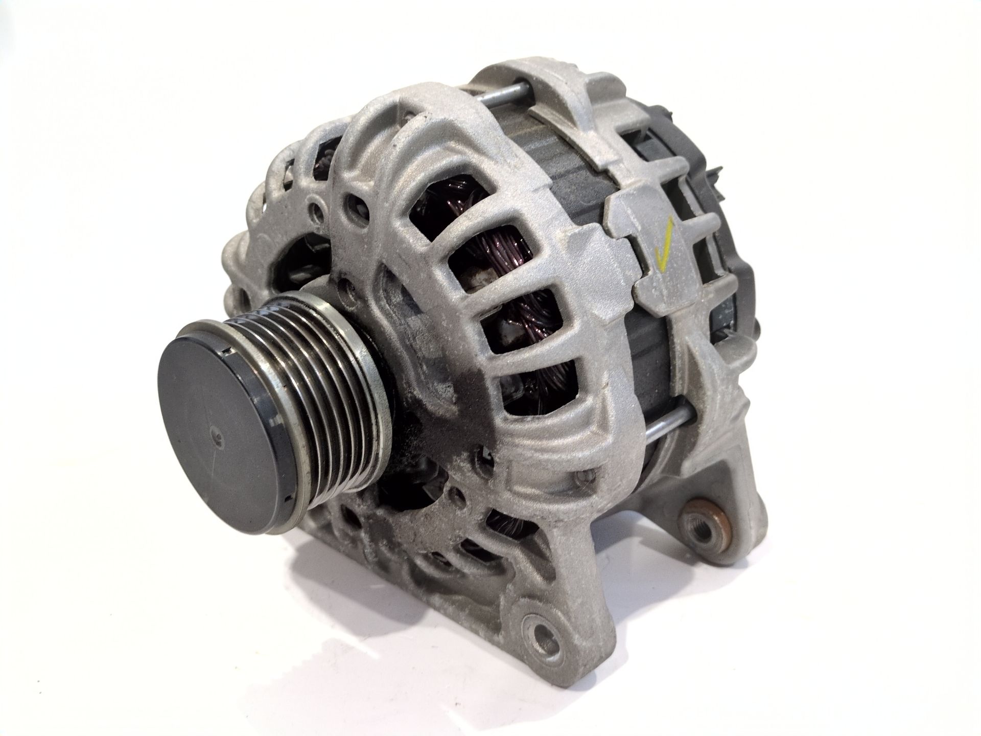 ALTERNADOR DACIA SANDERO II (B8_) 1.5 DCI 75 / BLUE DCI 75 (B8JW B8M4 B8AH B8M7 B8M6)