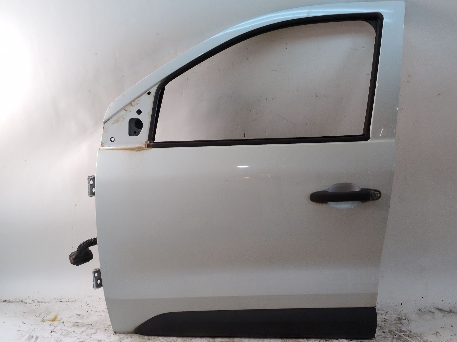 PUERTA DELANTERA IZQUIERDA RENAULT EXPRESS FURGÓN/MONOSPACE 1.5 BLUE DCI 95 (F6AB)