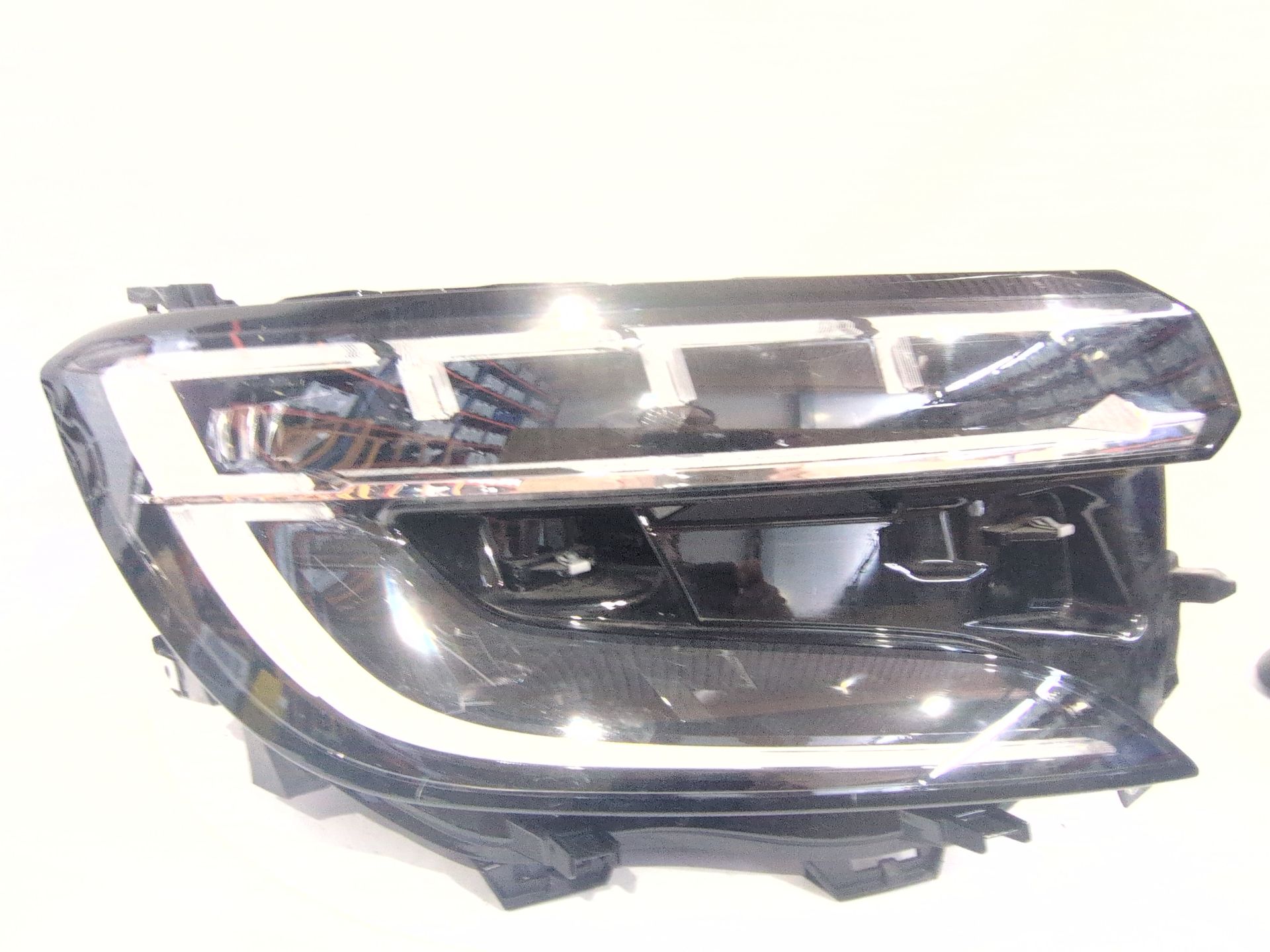 FARO DERECHO RENAULT AUSTRAL TCE 140