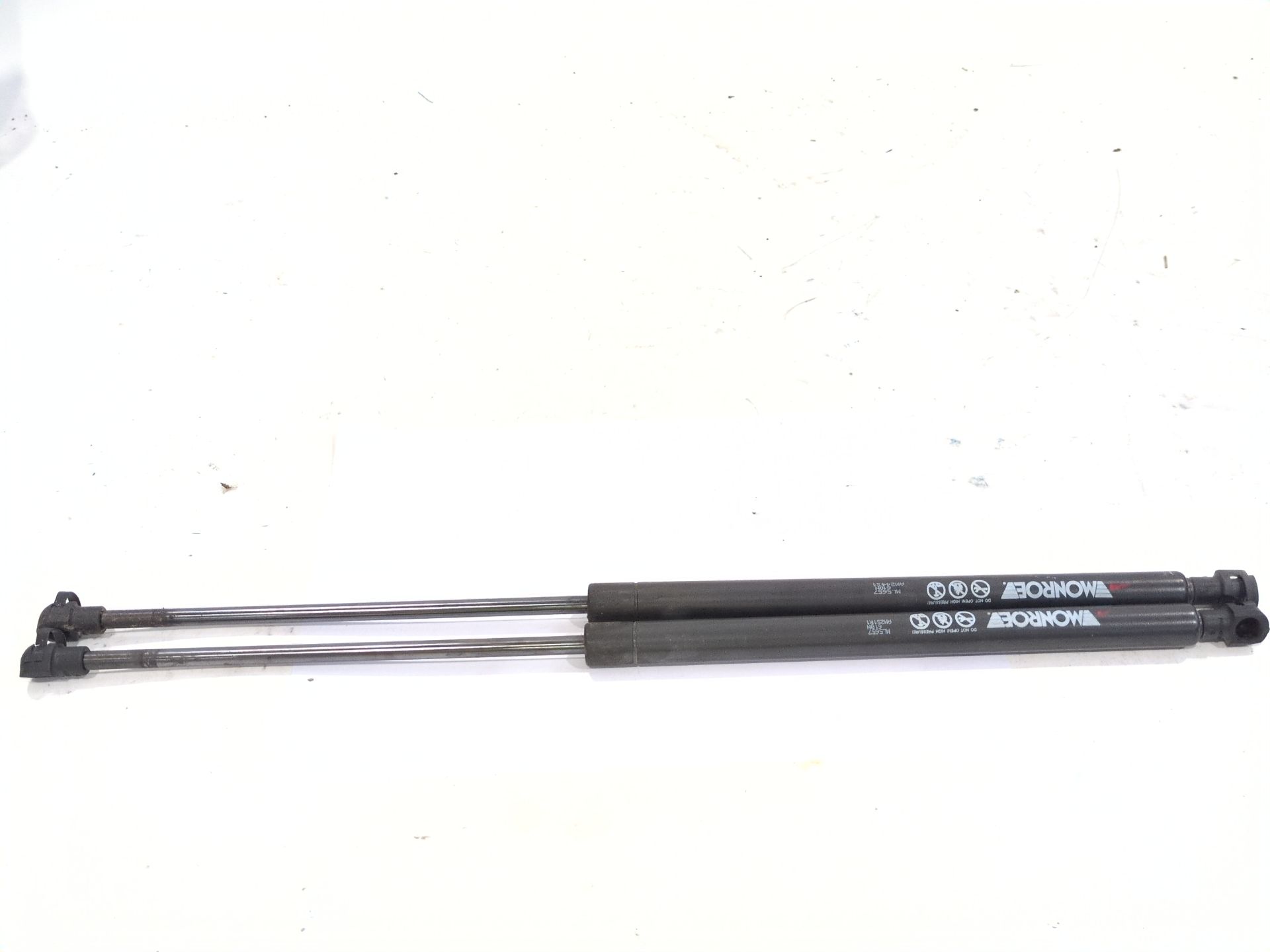 AMORTIGUADORES MALETERO / PORTON AL DE - ML5657