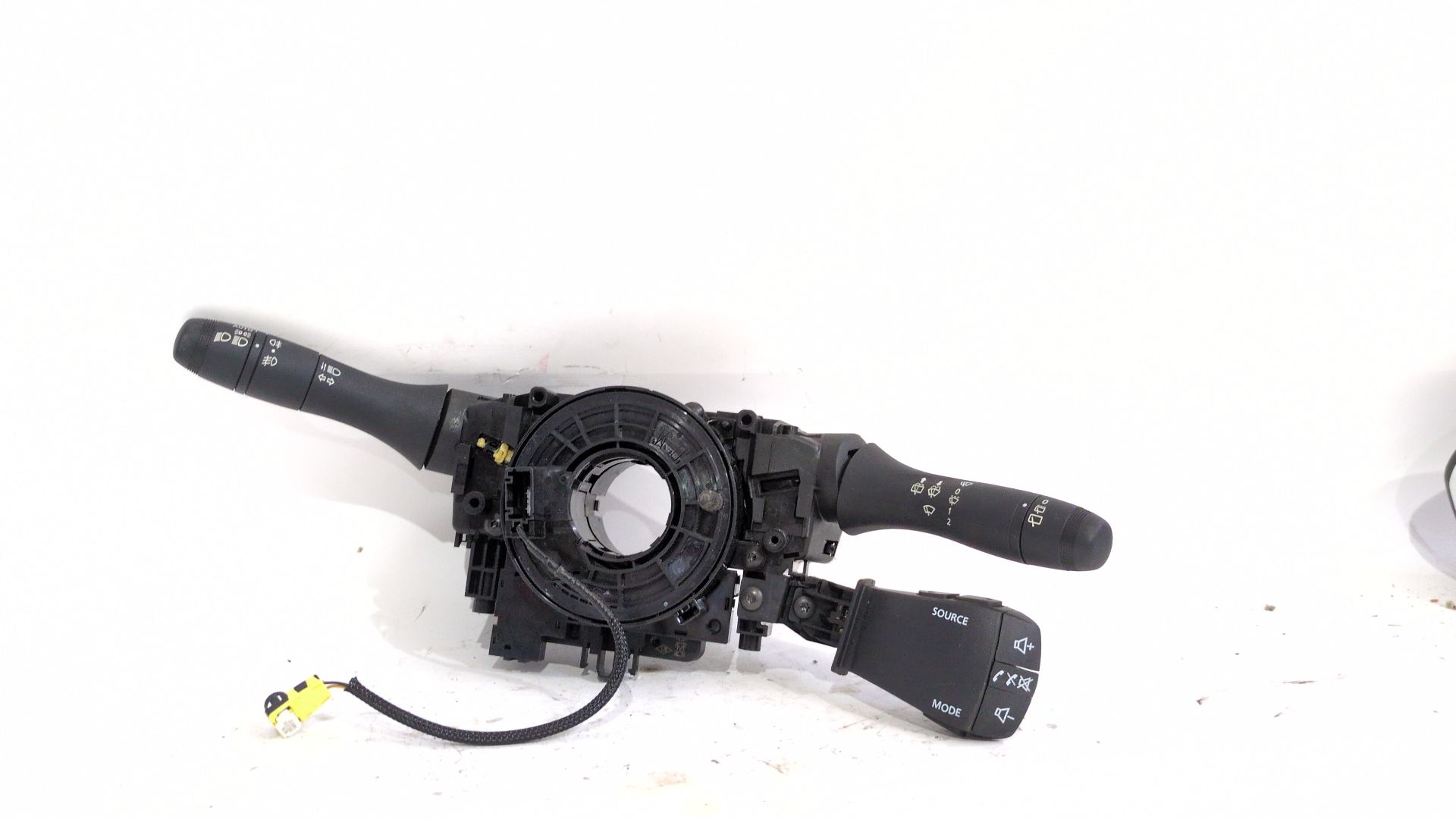 MANDO MULTIFUNCION DACIA SANDERO III 1.0 TCE 110 - 255671005r