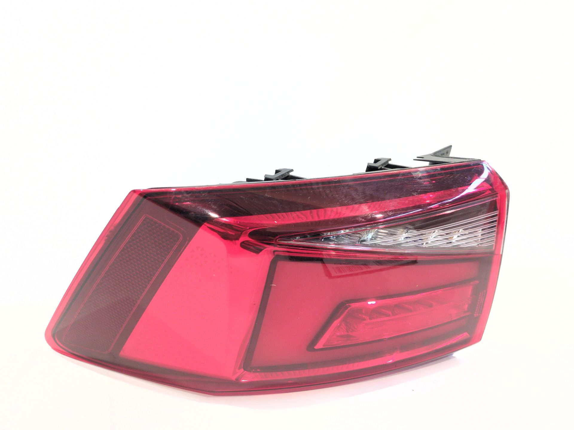 PILOTO TRASERO DERECHO EXTERIOR SEAT ATECA (KH7 KHP) 1.0 TSI - 575945208e