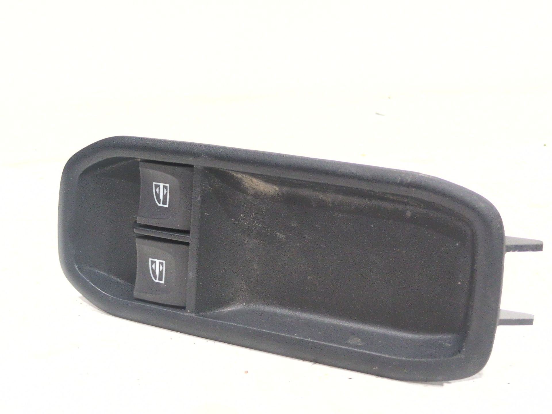 MANDO ELEVALUNAS DELANTERO IZQUIERDO RENAULT EXPRESS FURGÓN/MONOSPACE 1.3 TCE 100 (F6MA)